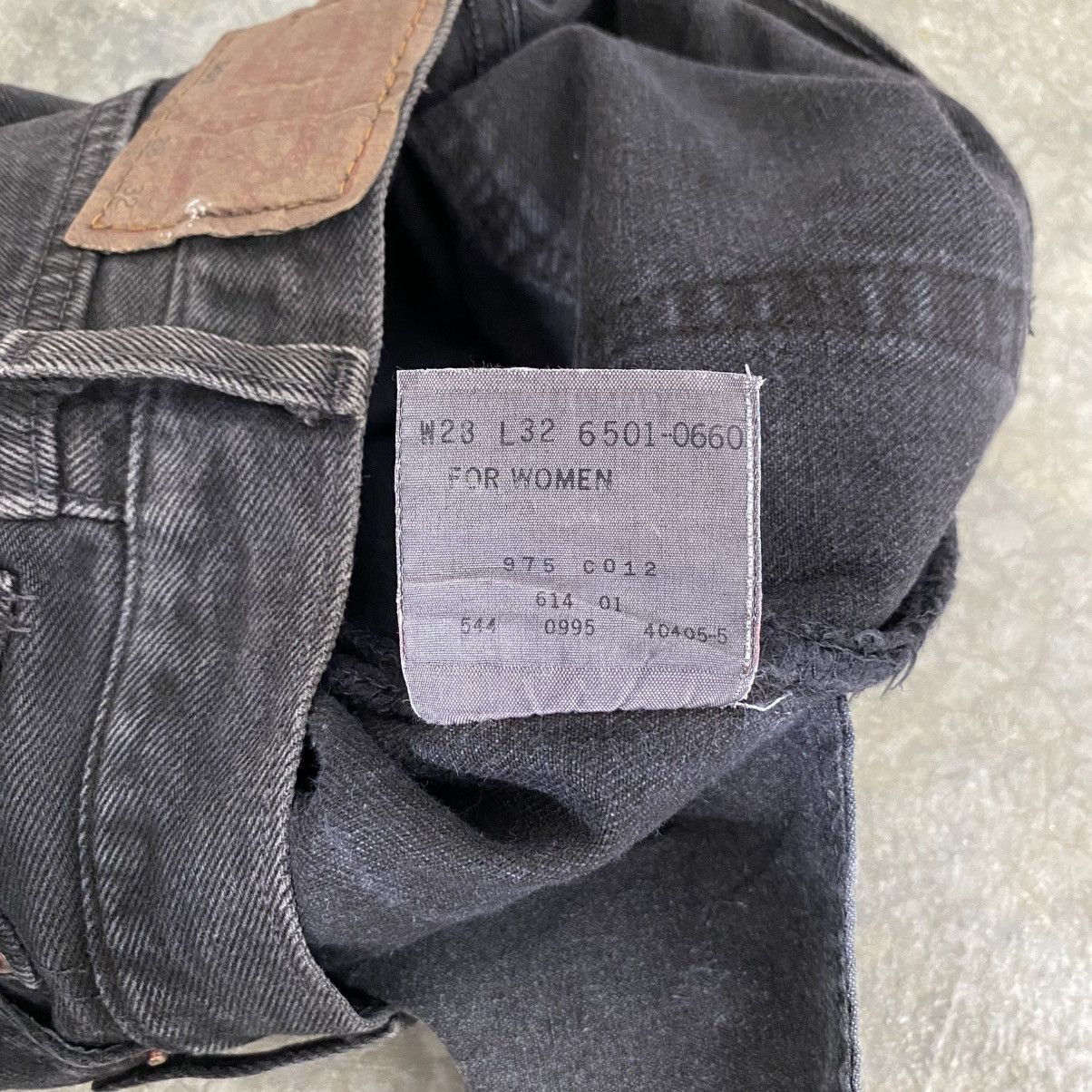Levi's Vintage 1995 Levis 501 Over Dyed Black Denim Jeans Size US 28 / EU 44 - 15 Thumbnail