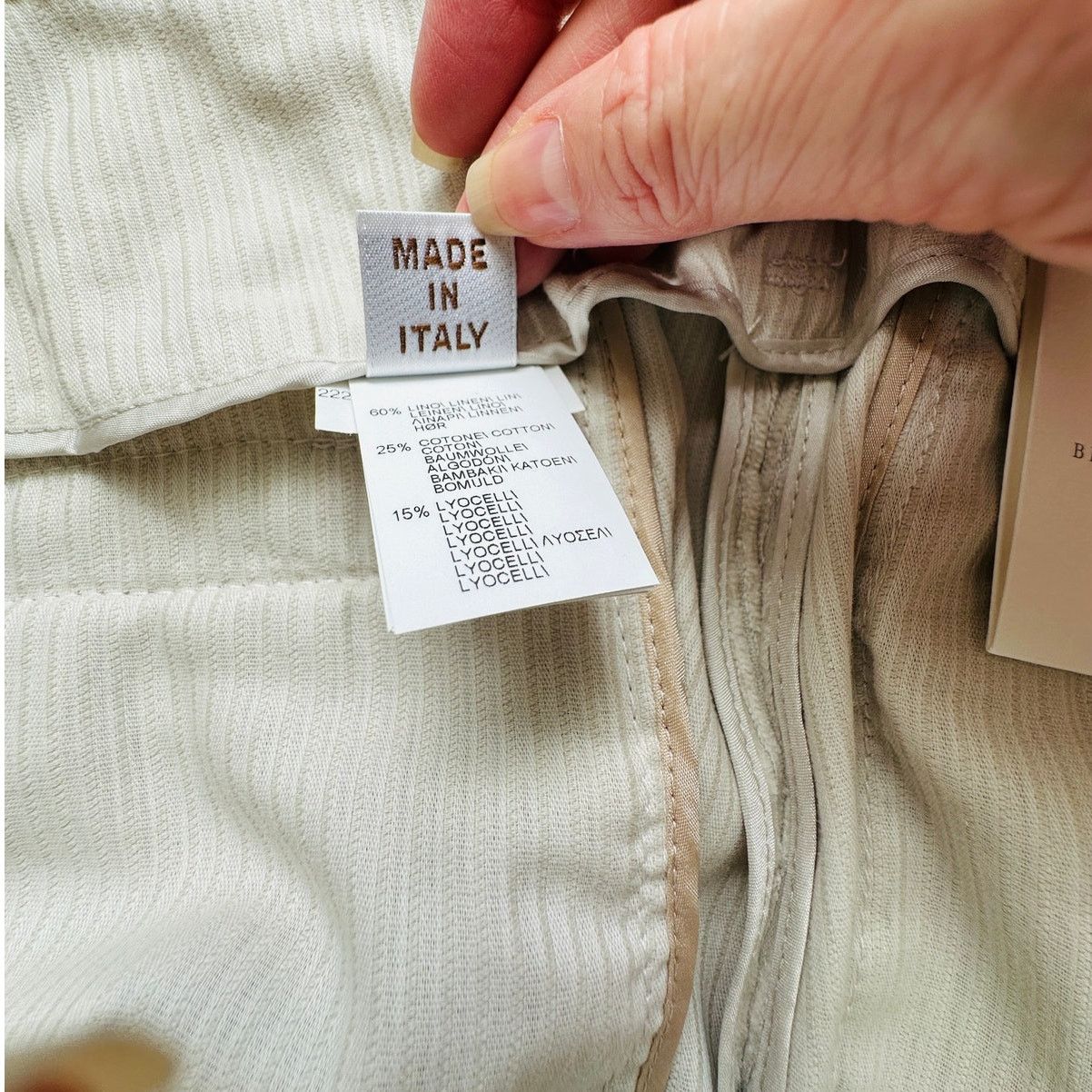 Brunello Cucinelli NWT Brunello Cucinelli Beige Front Pleat Wide Corduroy Pant Size 36" / US 14 / IT 50 - 11 Thumbnail