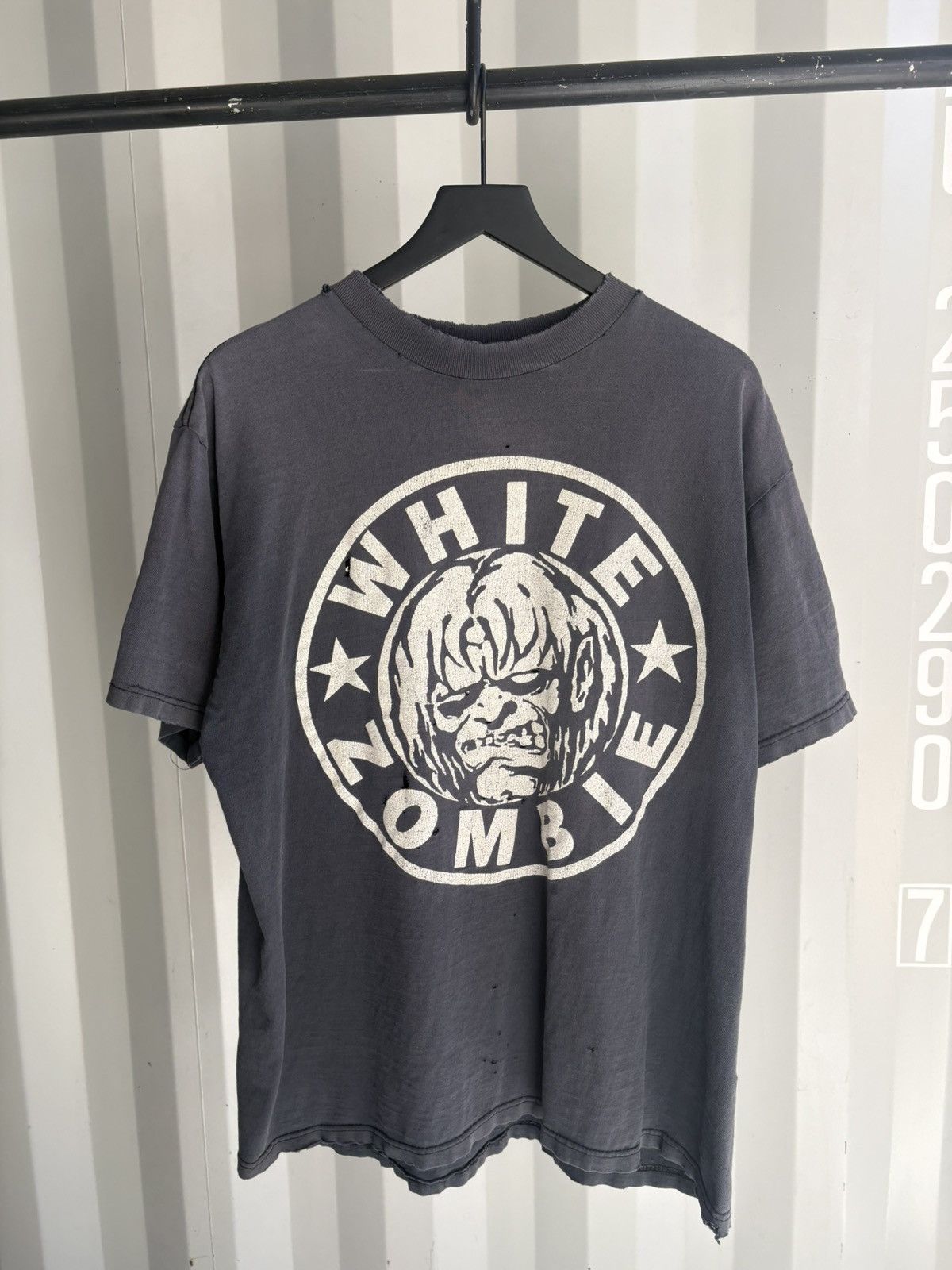 Band Tees Vintage White Zombie Distressed Faded Shirt Grunge Band Size US XL / EU 56 / 4 - 1 Thumbnail