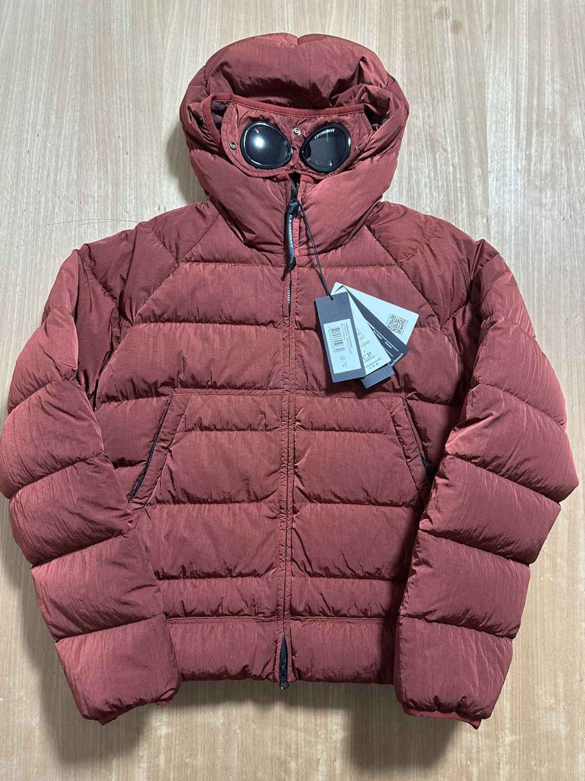 C.P. Company C.P. Company Hooded Down Goggle Jacket Cherry Red Size 46(S) Size US S / EU 44-46 / 1 - 1 Thumbnail