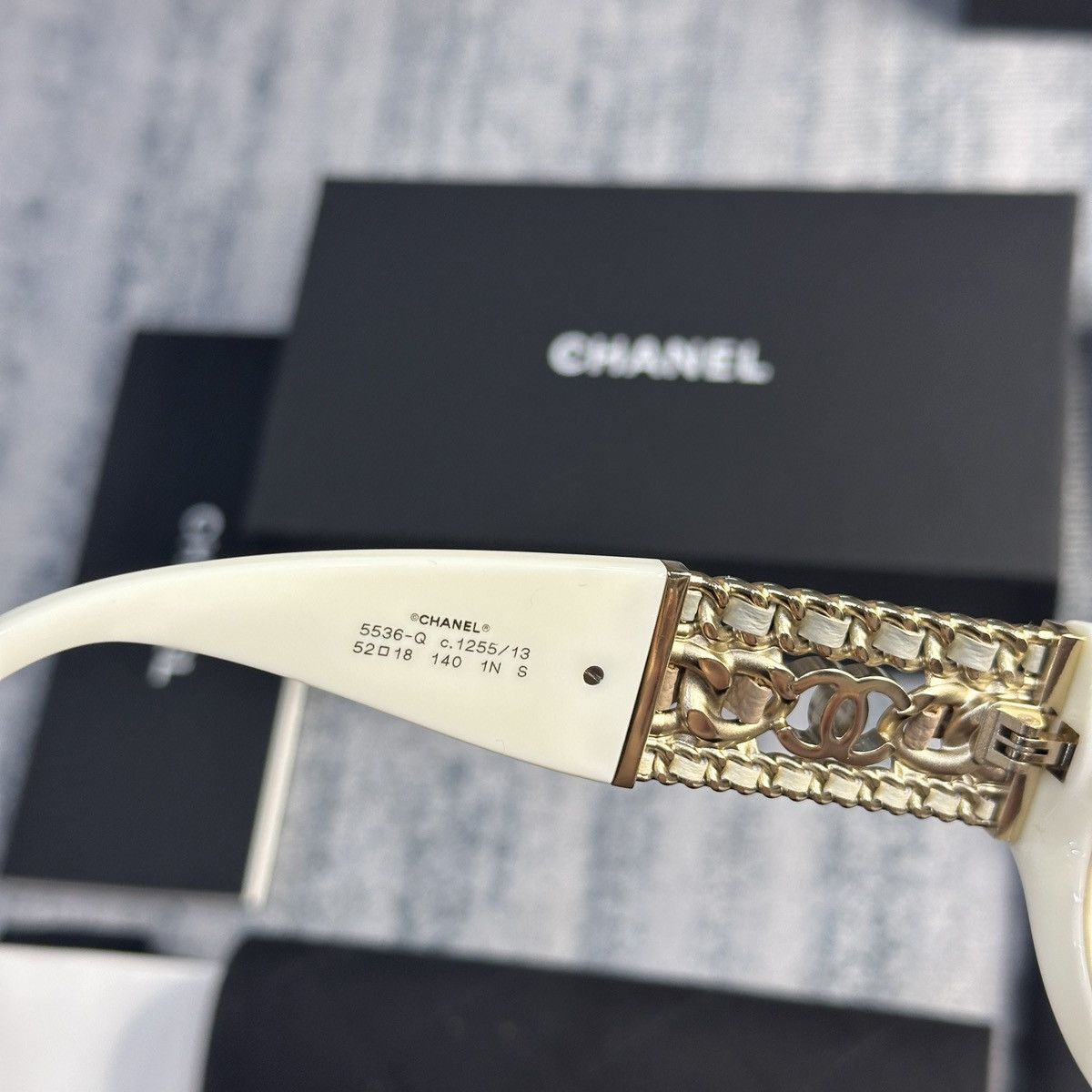 Chanel CHANEL 0CH5536Q 125513 SUNGLASSES Size ONE SIZE - 9 Thumbnail