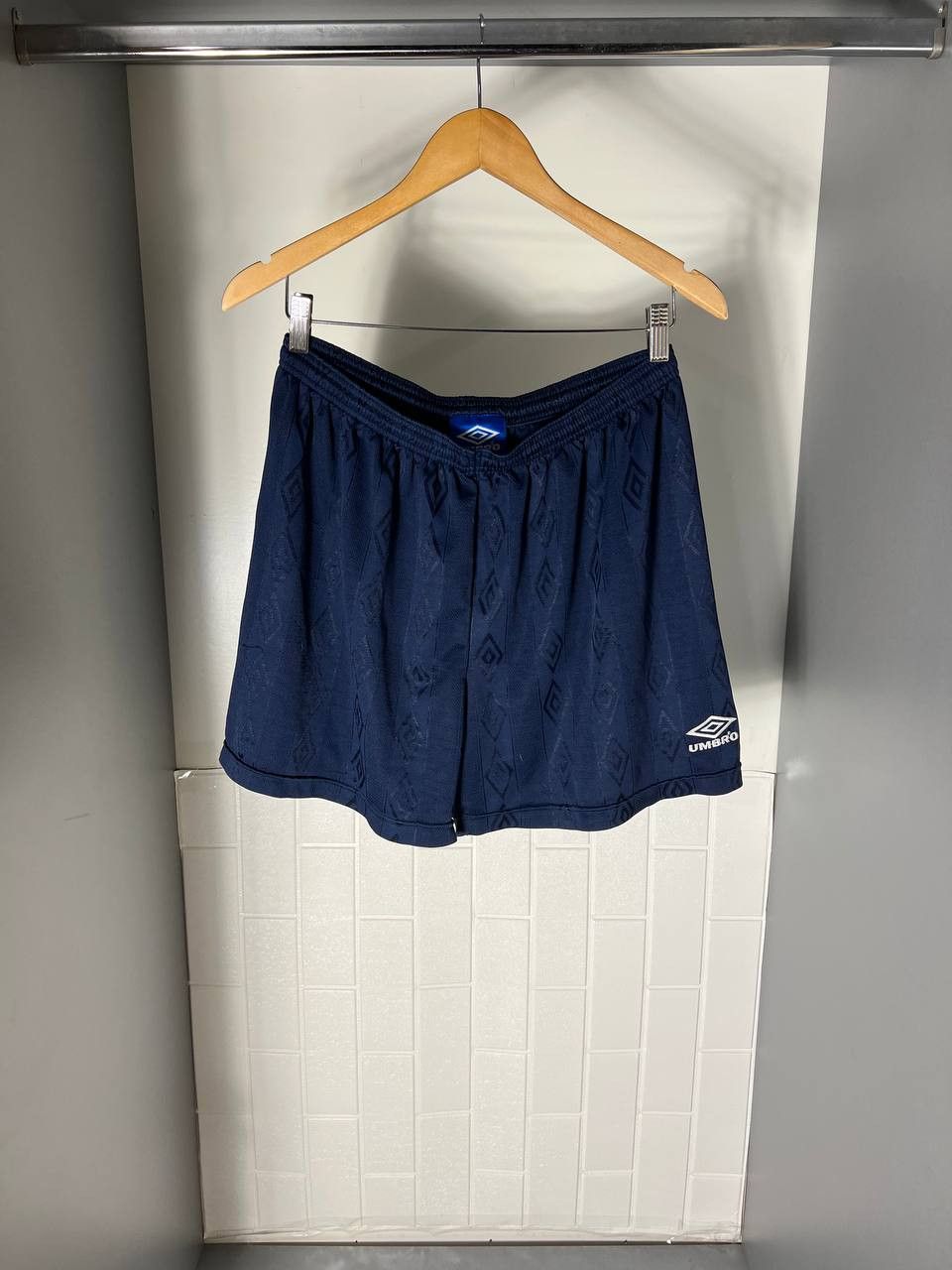Umbro VINTAGE UMBRO ENGLAND RETRO SOCCER SHORTS MANCHESTER Y2K 90s Size US XL / EU 56 / 4 - 1 Thumbnail