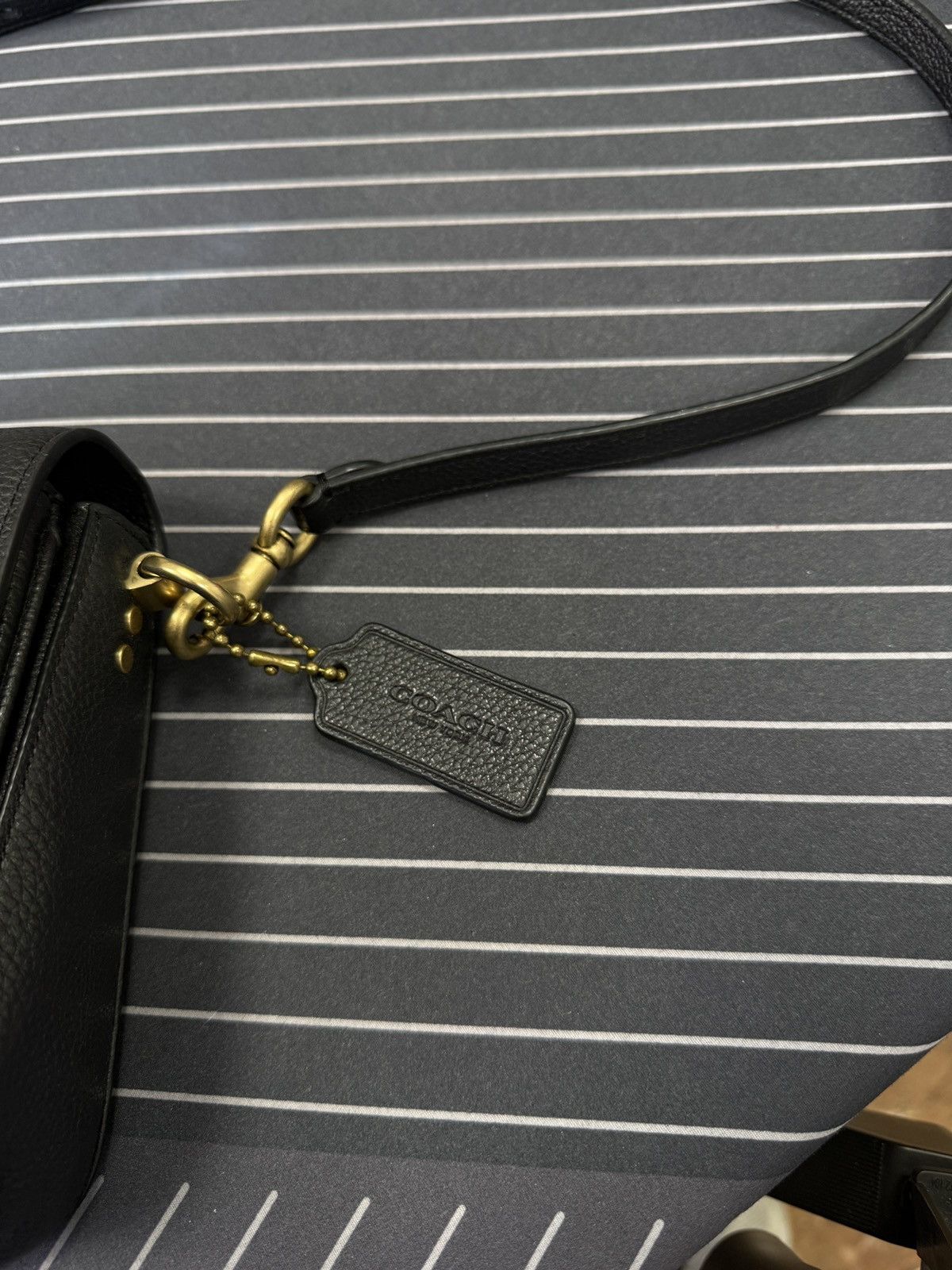 Coach 🇮🇹 Coach Cassie Crossbody Leather Bag Luxury Rare Size ONE SIZE - 3 Thumbnail