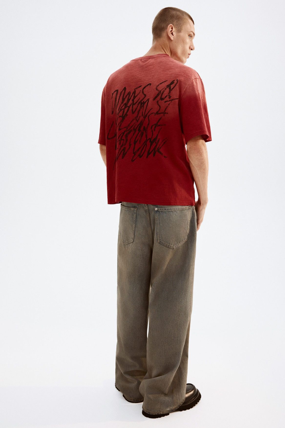 H&M Oversized Fit T-shirt Size US M / EU 48-50 / 2 - 1 Thumbnail
