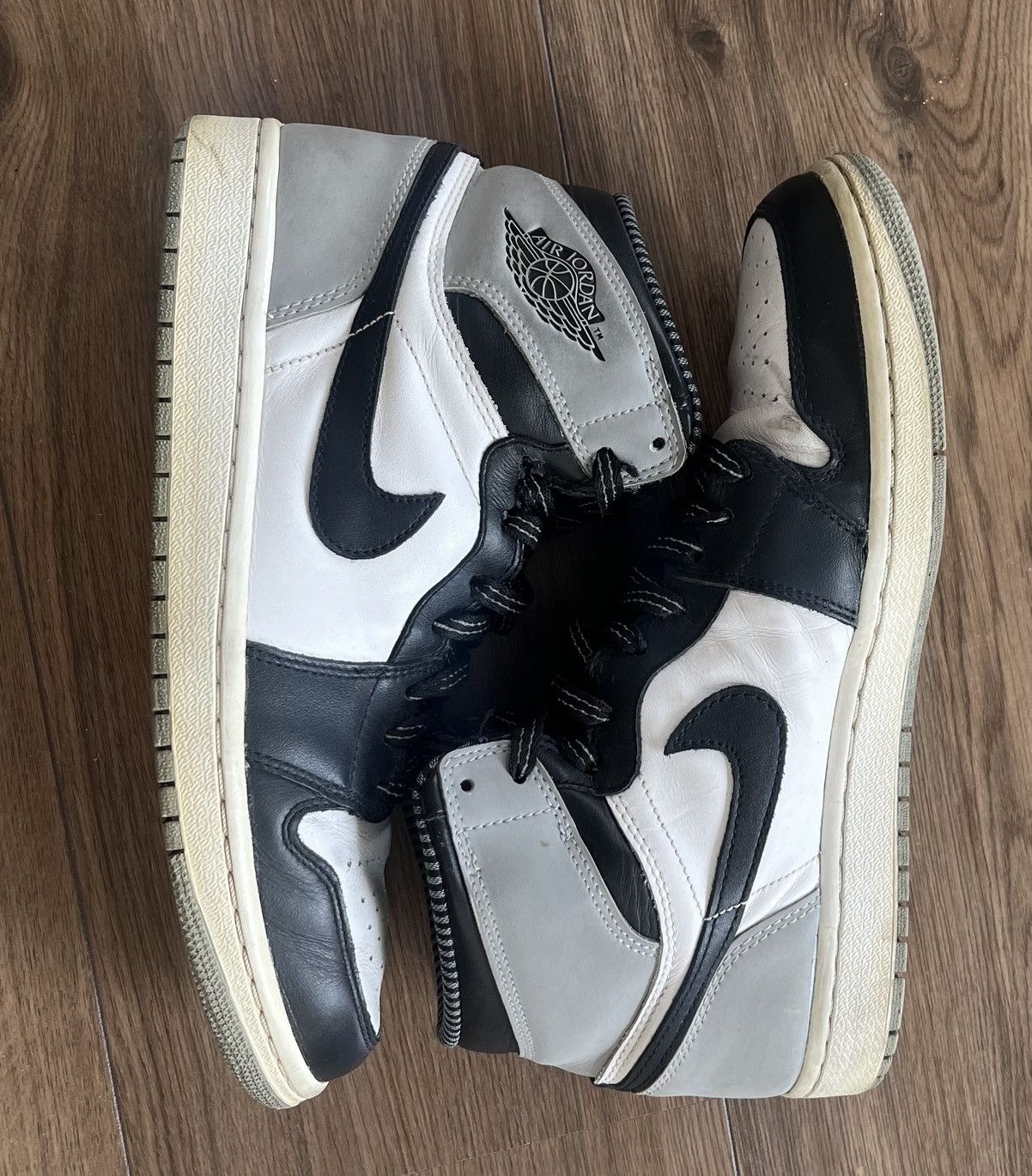Jordan Brand Jordan 1 “Barons” white/black/Grey Size US 9 / EU 42 - 1 Thumbnail