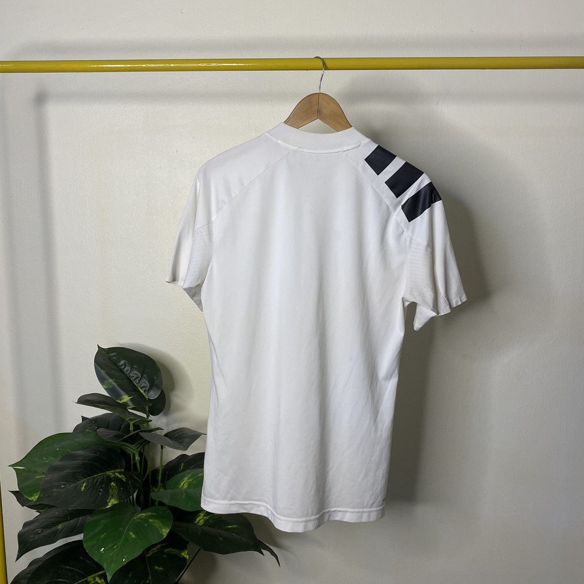 Adidas Adidas Center Retro Design Jersey Size US XL / EU 56 / 4 - 3 Thumbnail