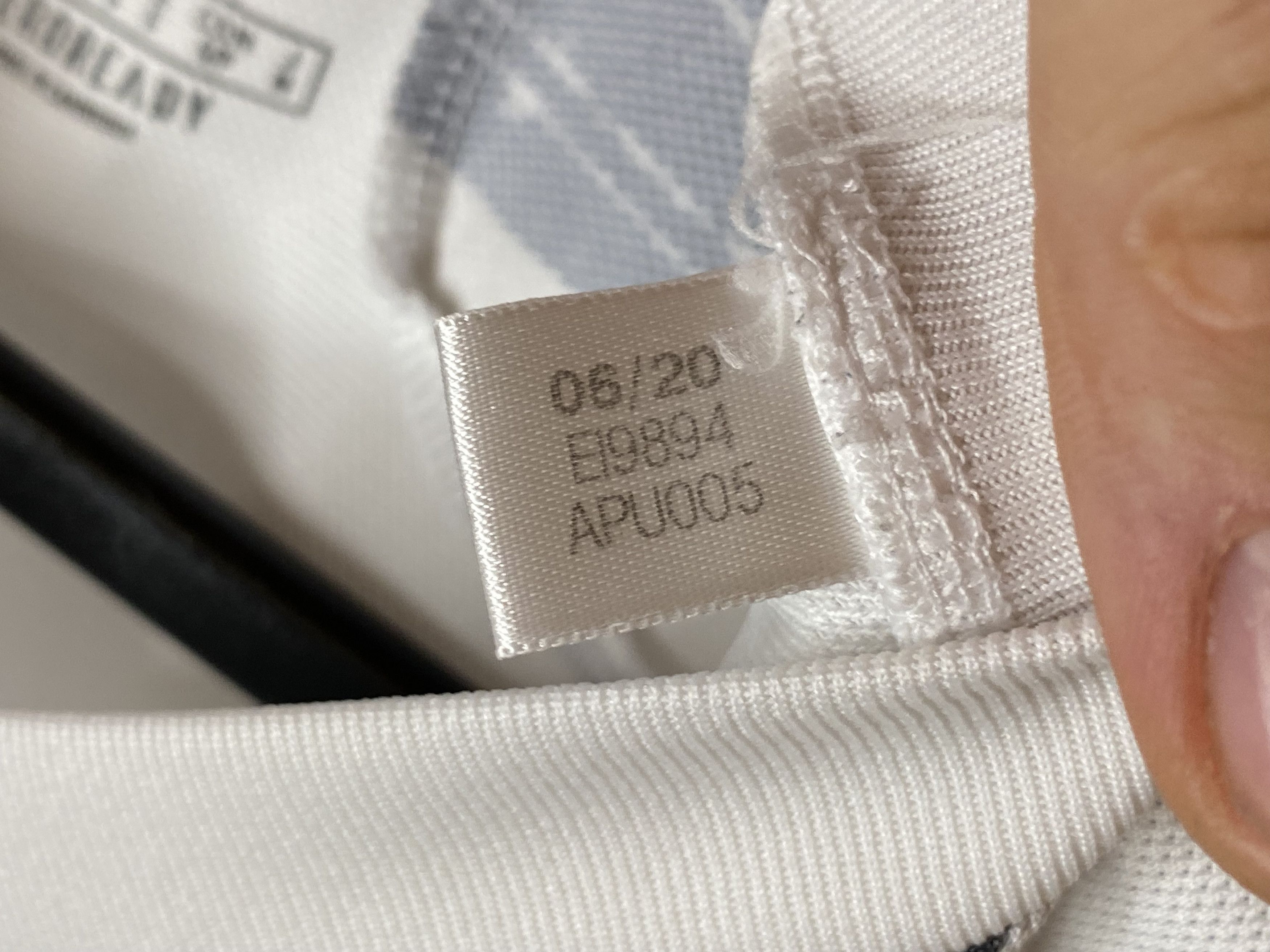 Adidas JUVENTUS 2020 2021 HOME FOOTBALL SHIRT SOCCER JERSEY Size US S / EU 44-46 / 1 - 7 Thumbnail