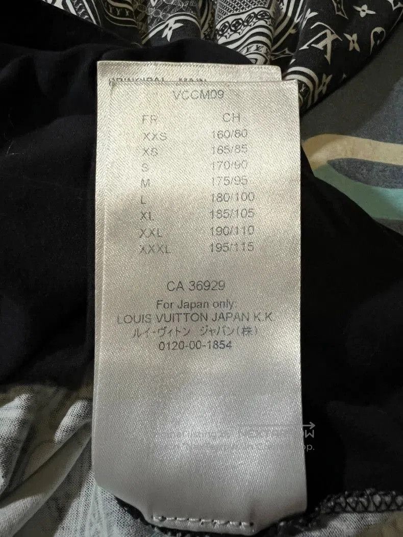 Louis Vuitton Louis Vuitton Las Vegas Poker Logo T. Size US XXL / EU 58 / 5 - 9 Thumbnail