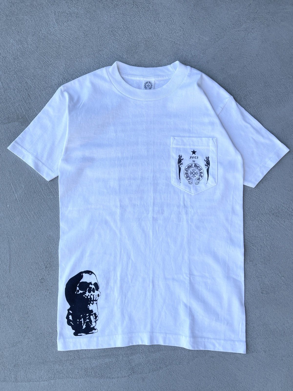 image of Steal! 2000S Chrome Hearts Foti Skull Inside Cow Pocket Tee in White, Men's (Size Small)