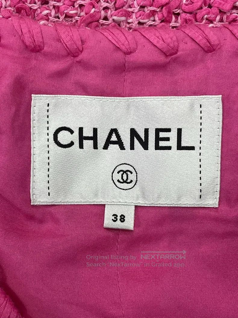 Chanel Chanel 21 early spring pink V-neck double C-button woven j Size XS / US 0-2 / IT 36-38 - 4 Thumbnail