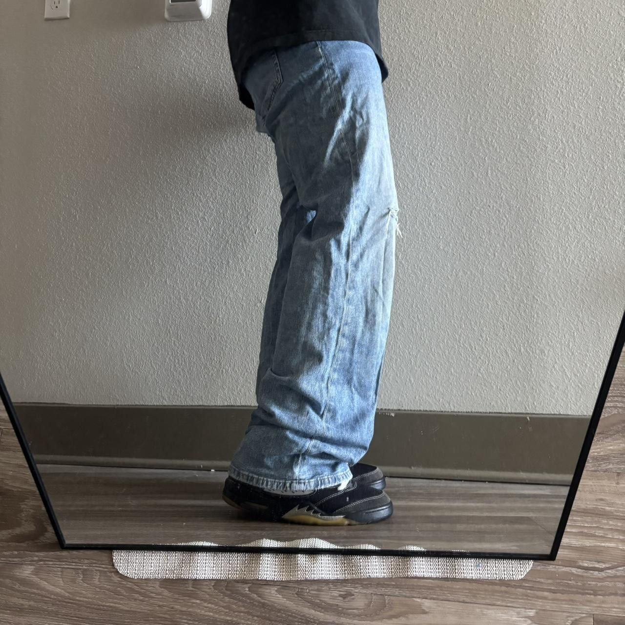 Vintage Crazy Vintage Y2K/2000s Grunge Faded Light Wash Denim Jeans! 27x30 Size US 27 - 2 Thumbnail
