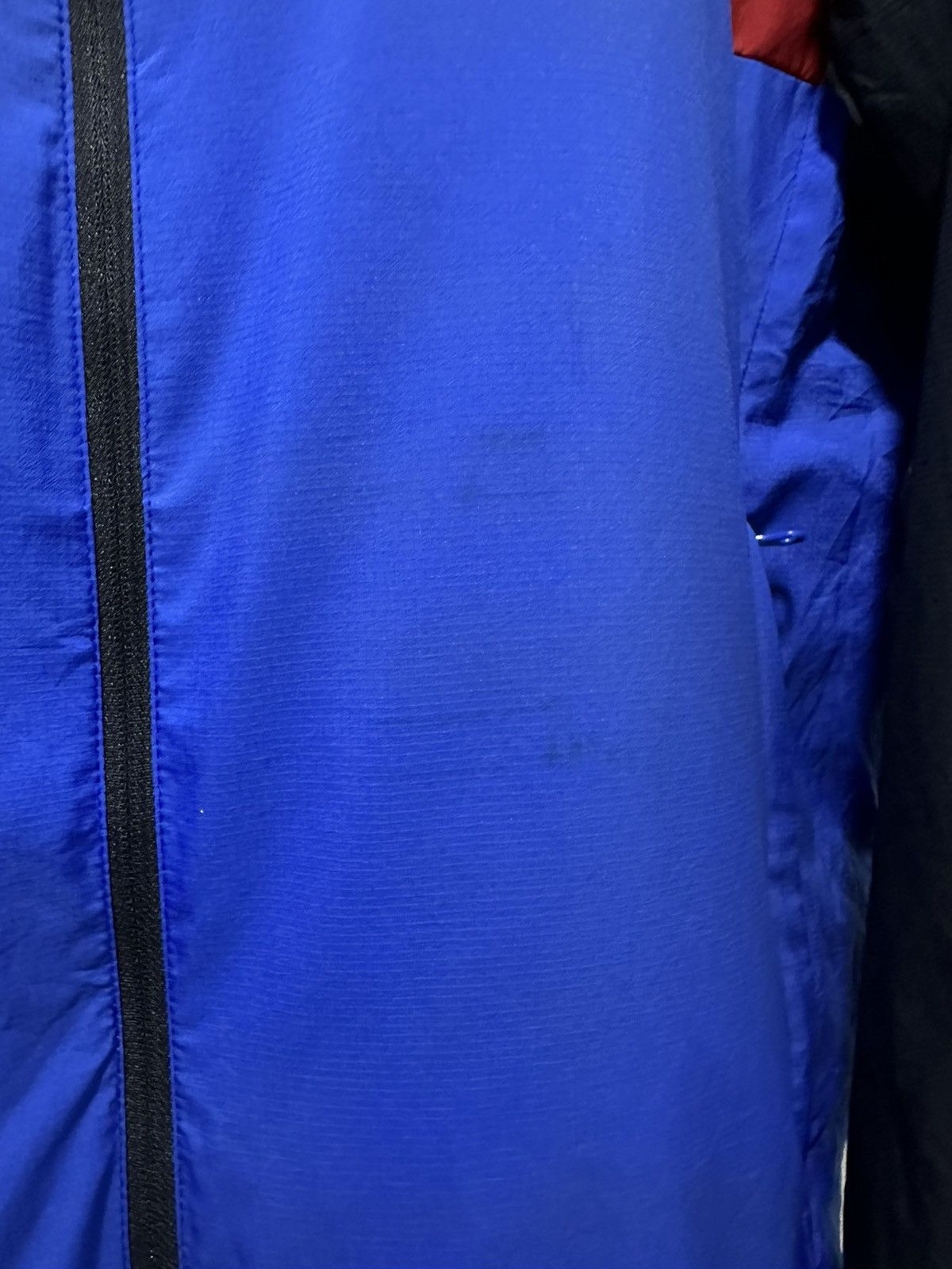 JW Anderson J.W.Anderson X Uniqlo Windbreaker Jacket 3 color Design Size US L / EU 52-54 / 3 - 5 Thumbnail