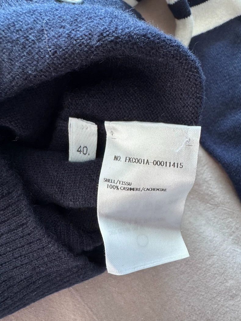 Thom Browne Thom browne V-neck 4 striped pure cashmere long-sleeved car Size S / US 4 / IT 40 - 4 Thumbnail
