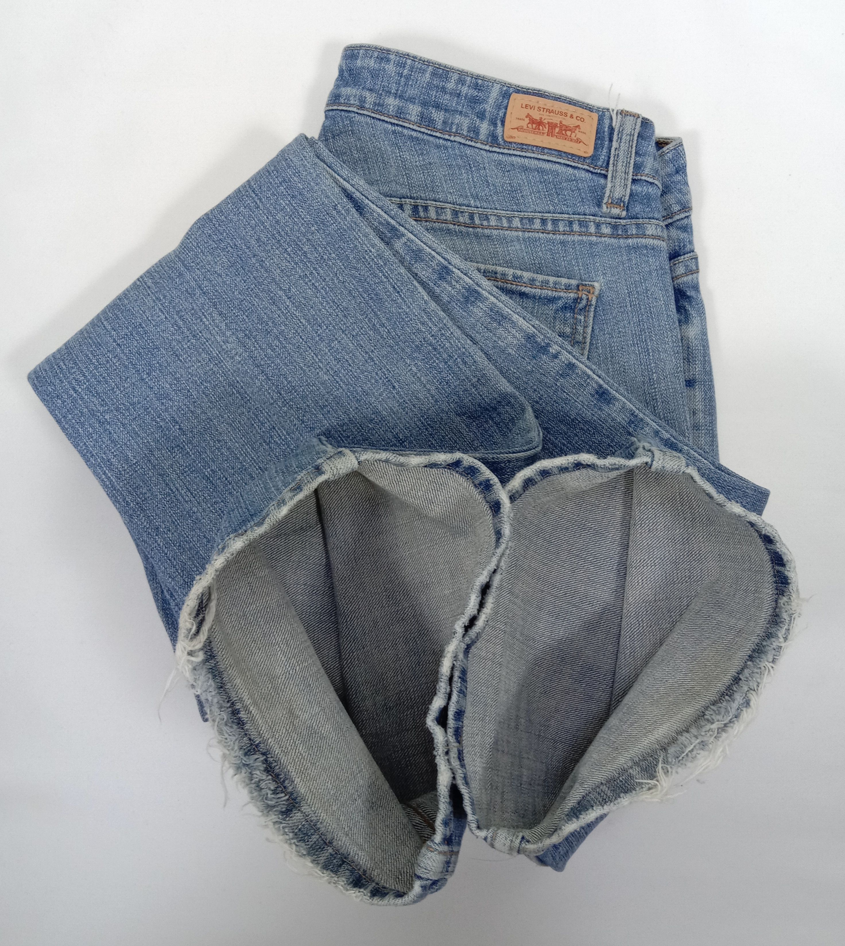 Levi's Vintage Levi's 524 Flare Jeans Faded Blue Denim Size 31" - 15 Thumbnail
