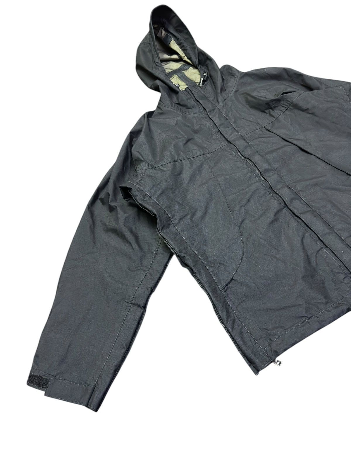 Bape × Goretex BAPE x Goretex Waterproof Zipper Jacket Size US M / EU 48-50 / 2 - 3 Thumbnail