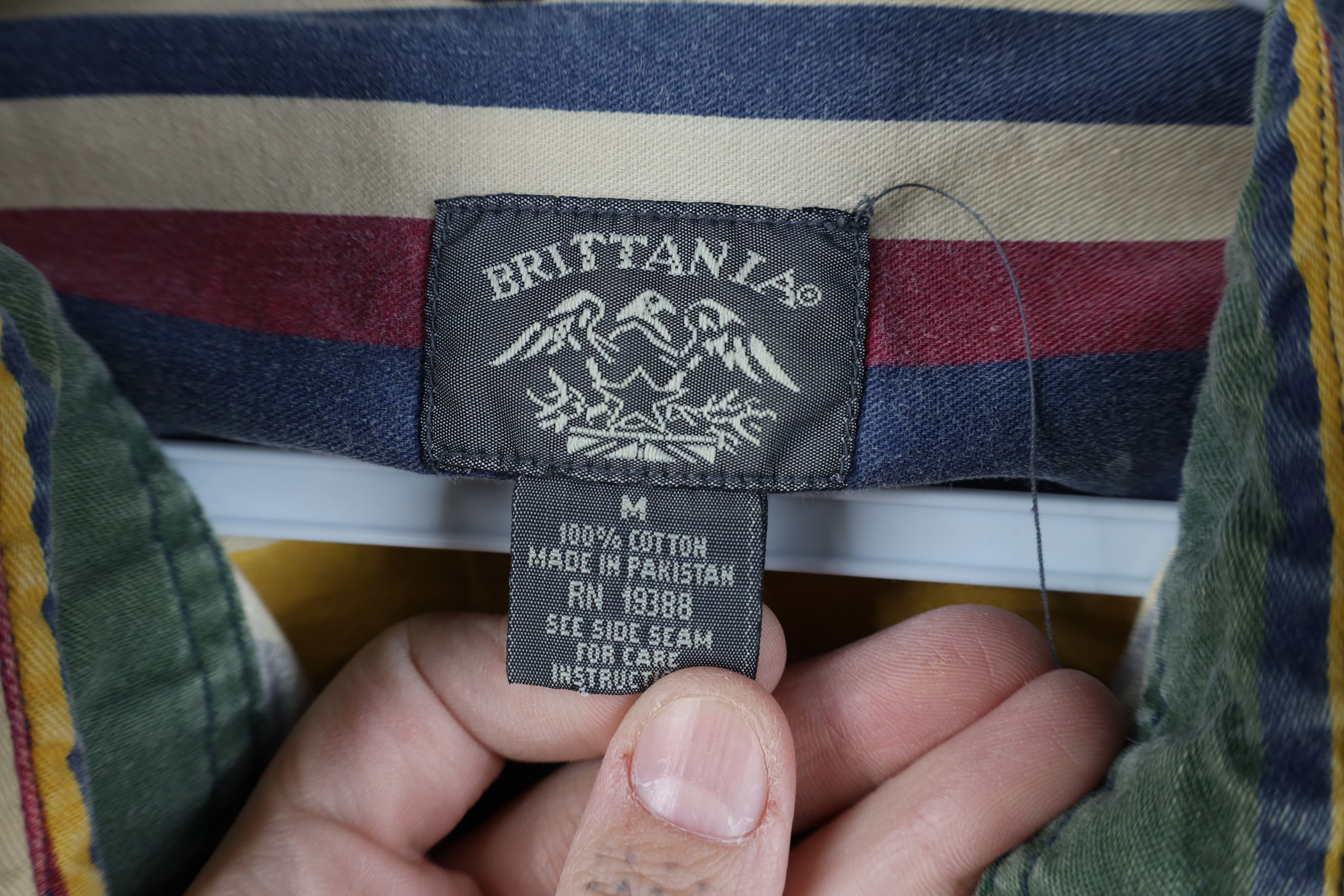 Vintage Vintage 90s Streetwear Rainbow Striped Button Down Shirt Size US M / EU 48-50 / 2 - 10 Thumbnail