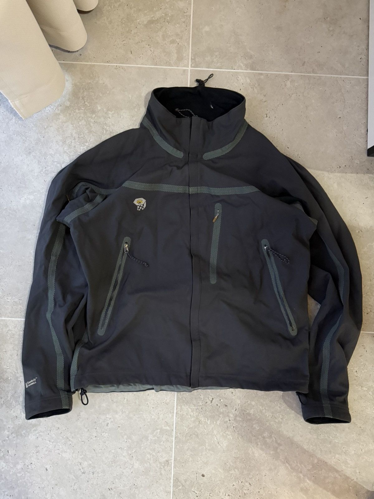 Mountain Hardwear Vintage Mountain Hardwear Conduit Softshell Zip Up Jacket L Size US L / EU 52-54 / 3 - 1 Thumbnail