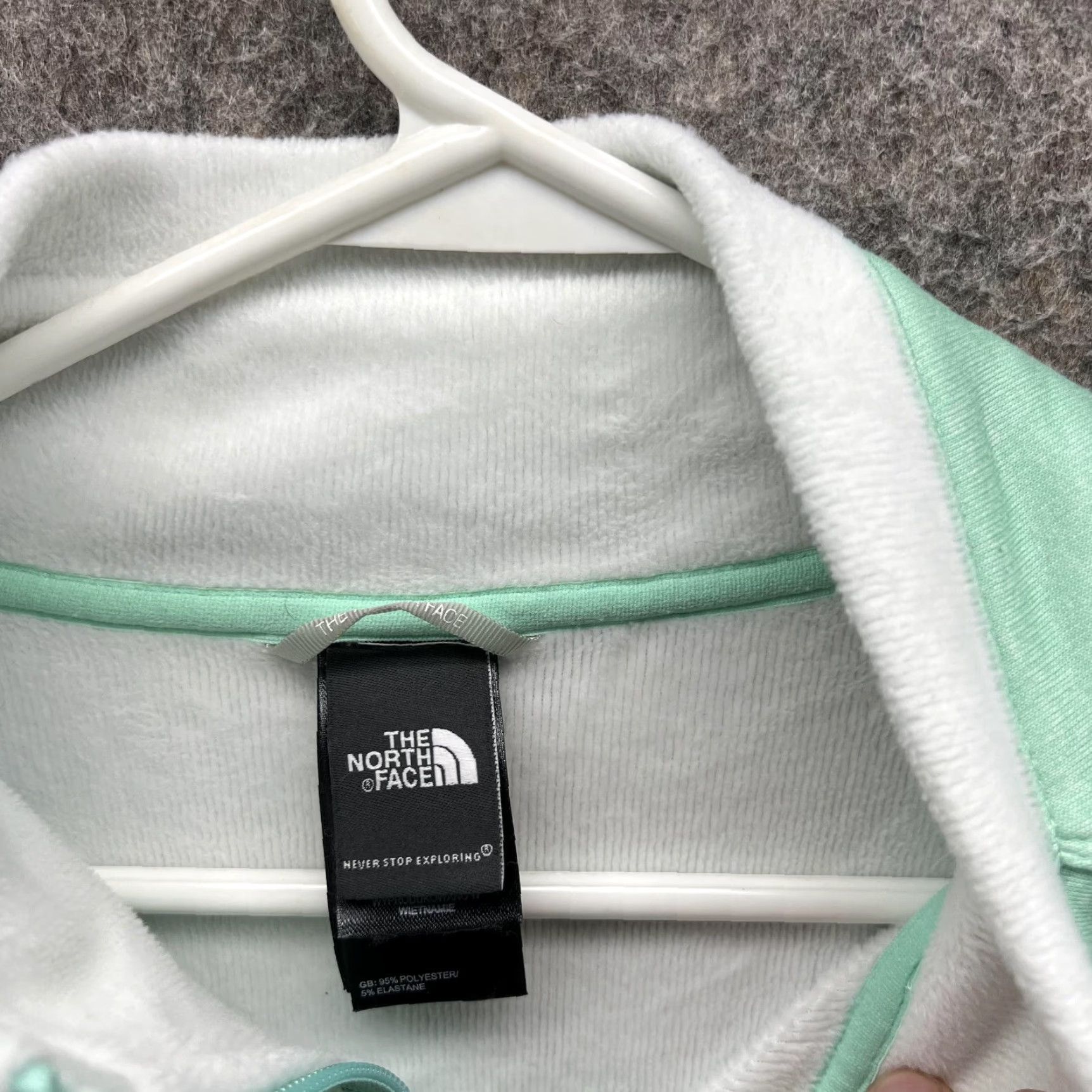 The North Face VINTAGE? No — The North Face Sweater Women XL Teal Full Zip Polyester Fleece Logo All Seasons Winter Fall Spring Casual Womens Regular Size XL / US 12-14 / IT 48-50 - 5 Thumbnail