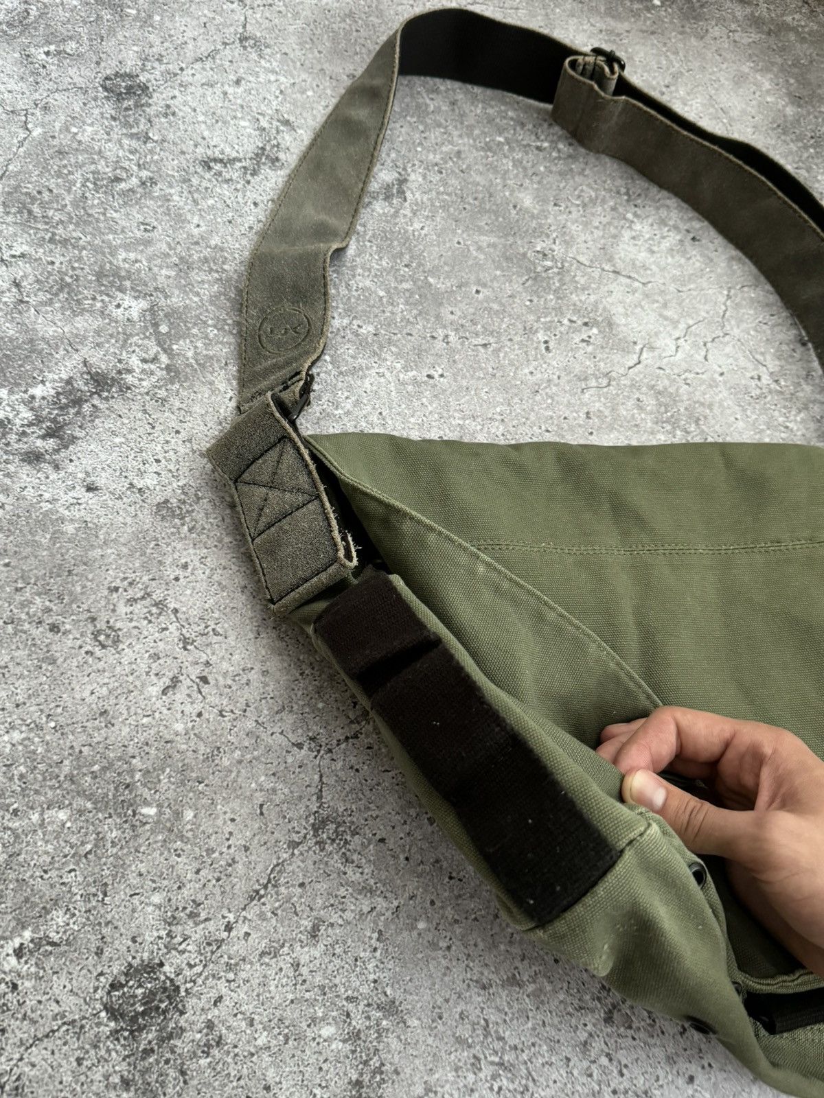 Diesel × Vintage Vintage diesel style military crossbody distressed bag Size ONE SIZE - 9 Thumbnail