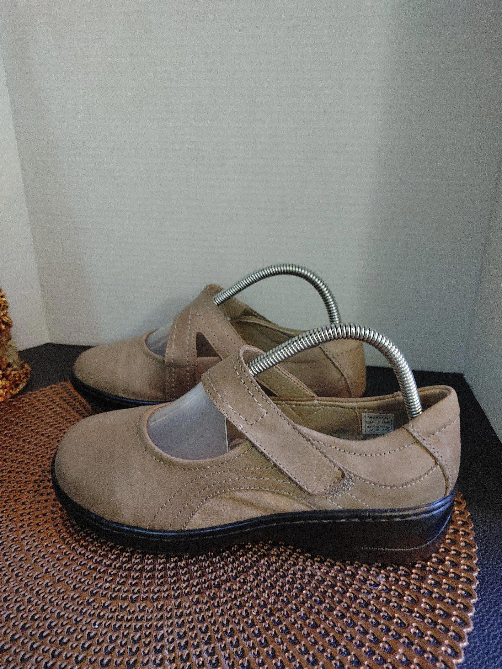 Proper Cloth Propet Golda Mary Janes Size 8 Size US 9.5 / IT 39.5 - 3 Thumbnail