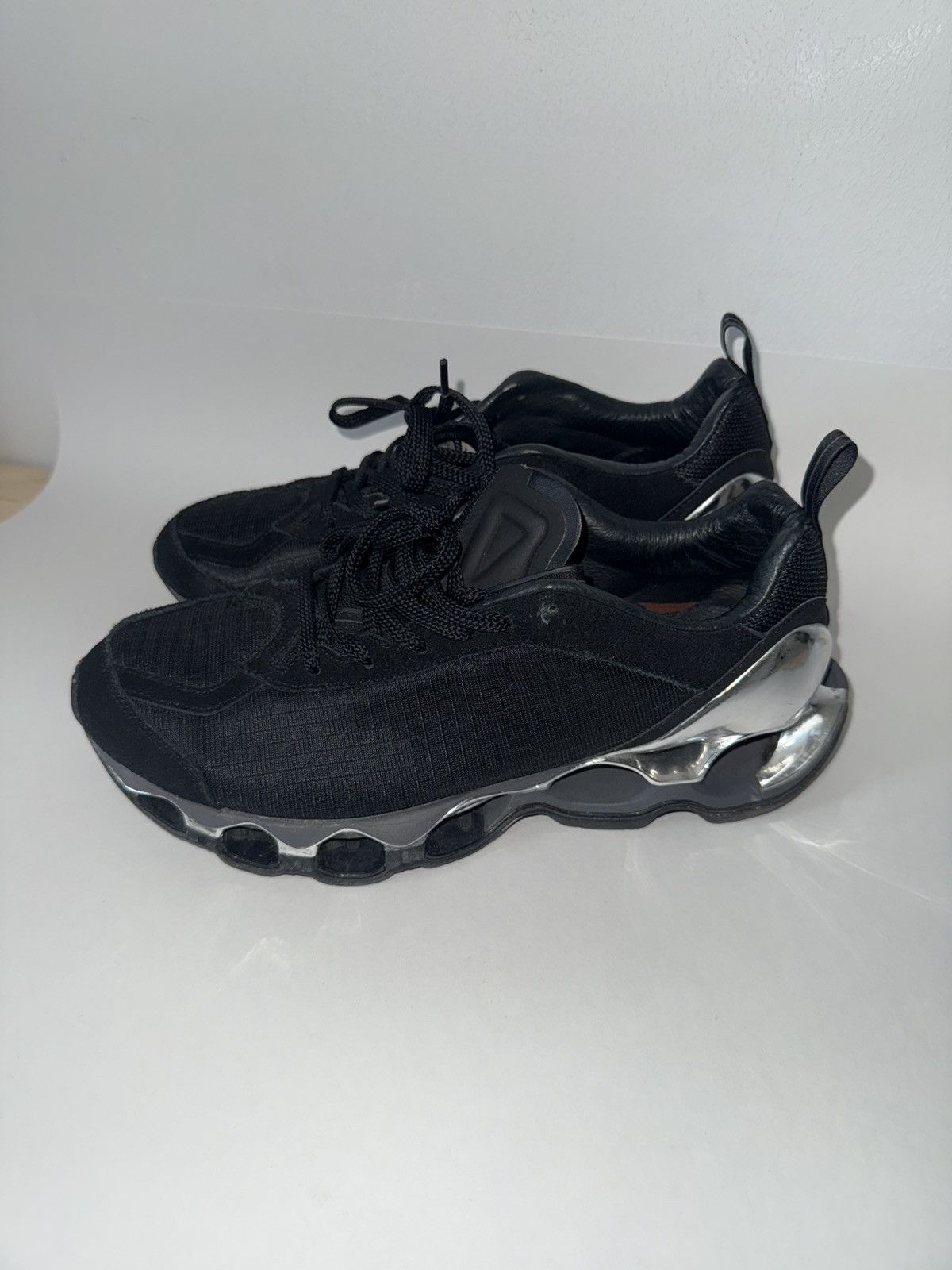 Graphpaper x Mizuno Wave Prophecy X