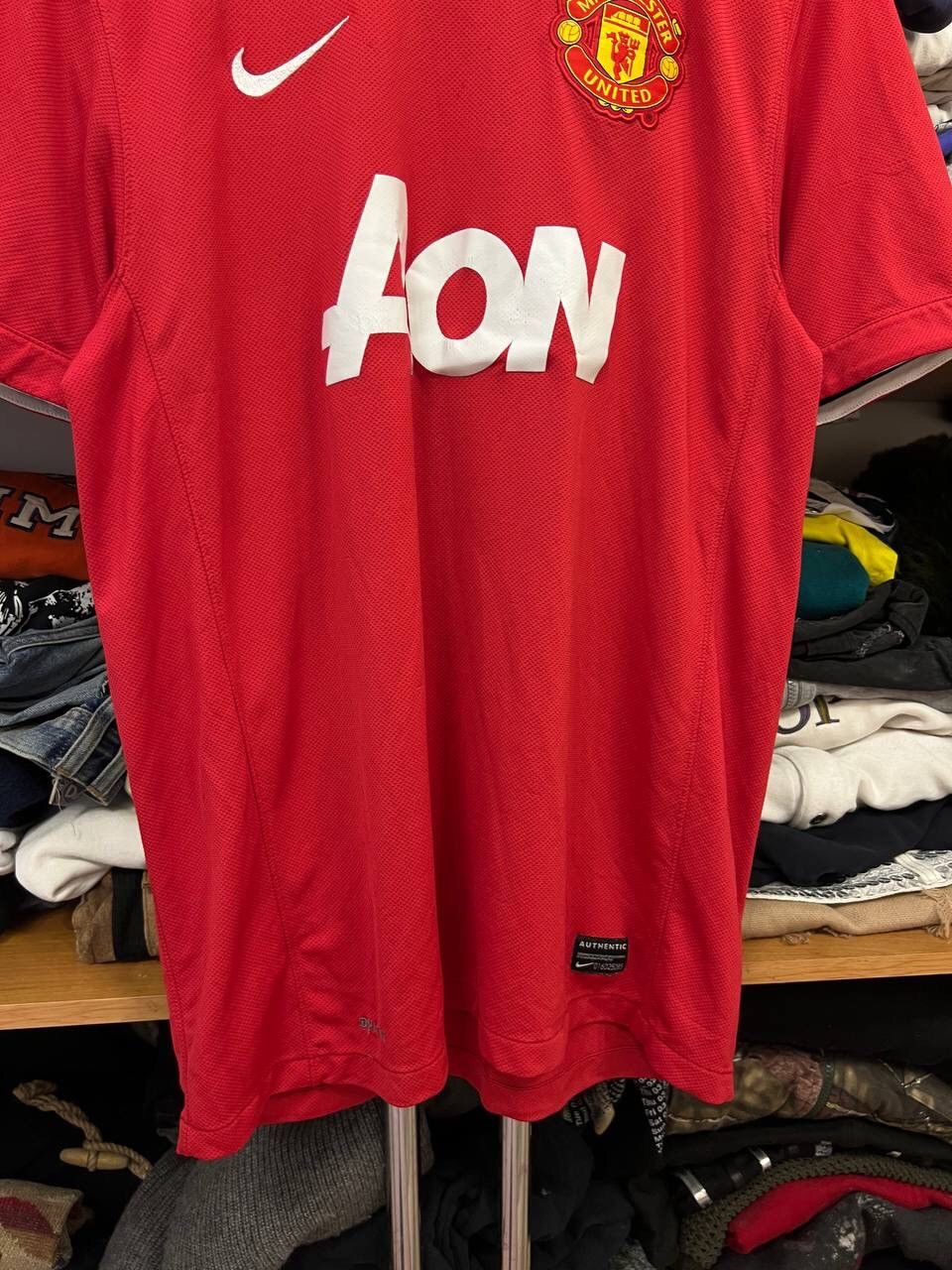 Nike Manchester United Nike soccer jersey aon red L Size US L / EU 52-54 / 3 - 4 Thumbnail