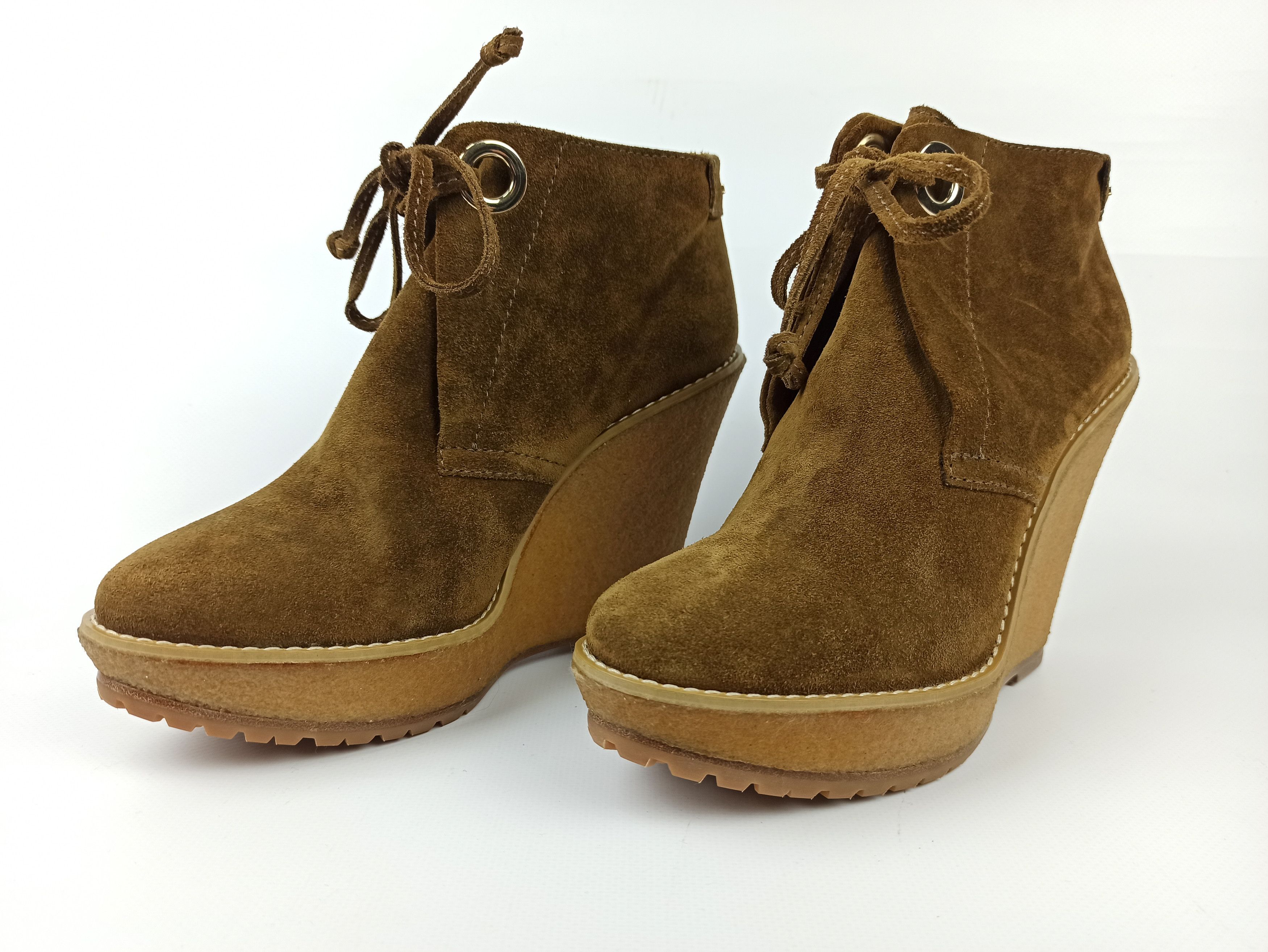 Burberry Burberry Suede Wedge Ankle Boots Size US 7.5 / IT 37.5 - 1 Thumbnail