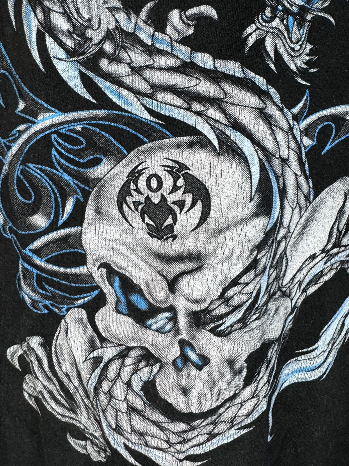 Vintage Vintage Y2K Fire Skull and Dragon Rock Of The T Shirt Japan Size US M / EU 48-50 / 2 - 4 Thumbnail