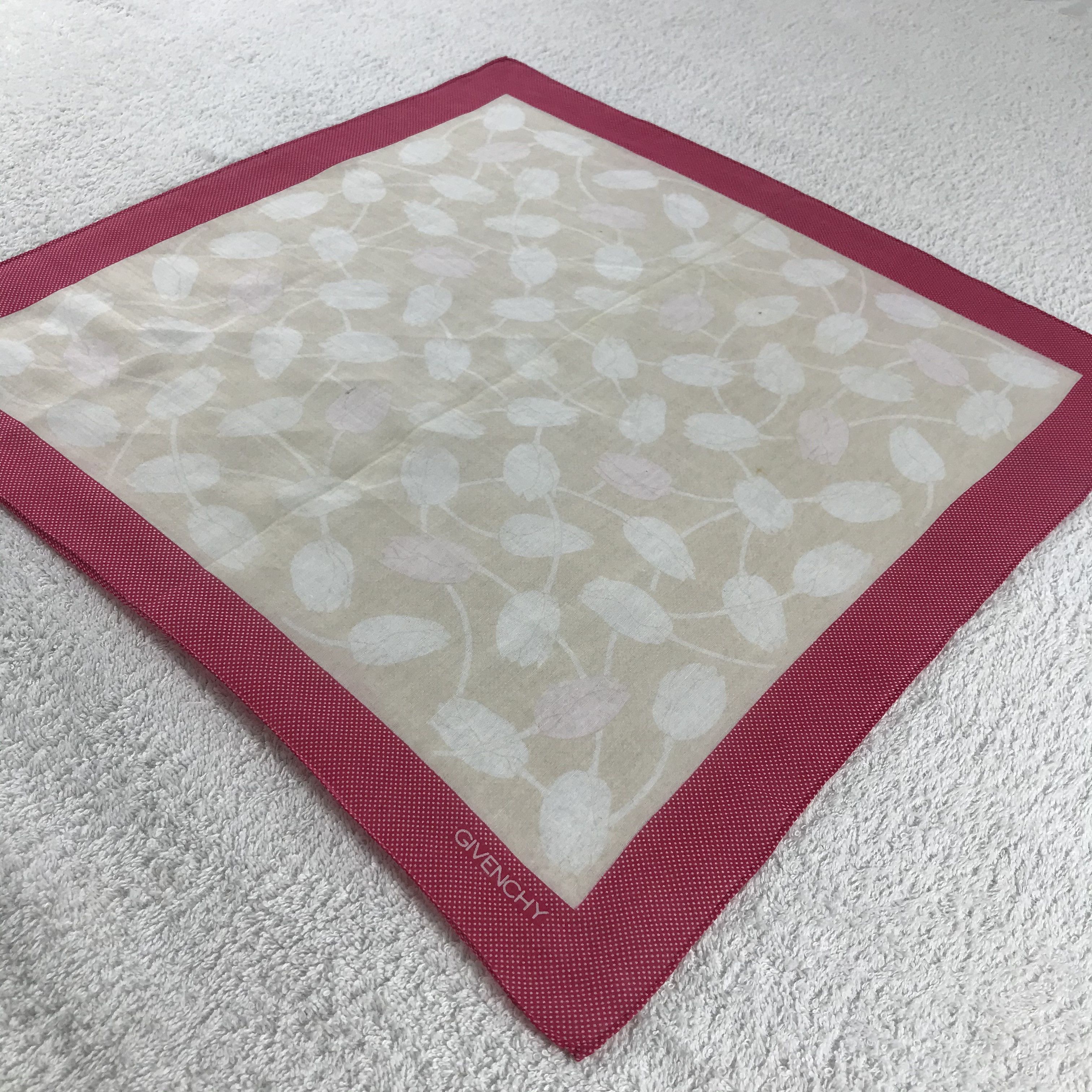 Vintage Givenchy Bandana/ Handkerchief / Neckerchief Size ONE SIZE - 4 Thumbnail