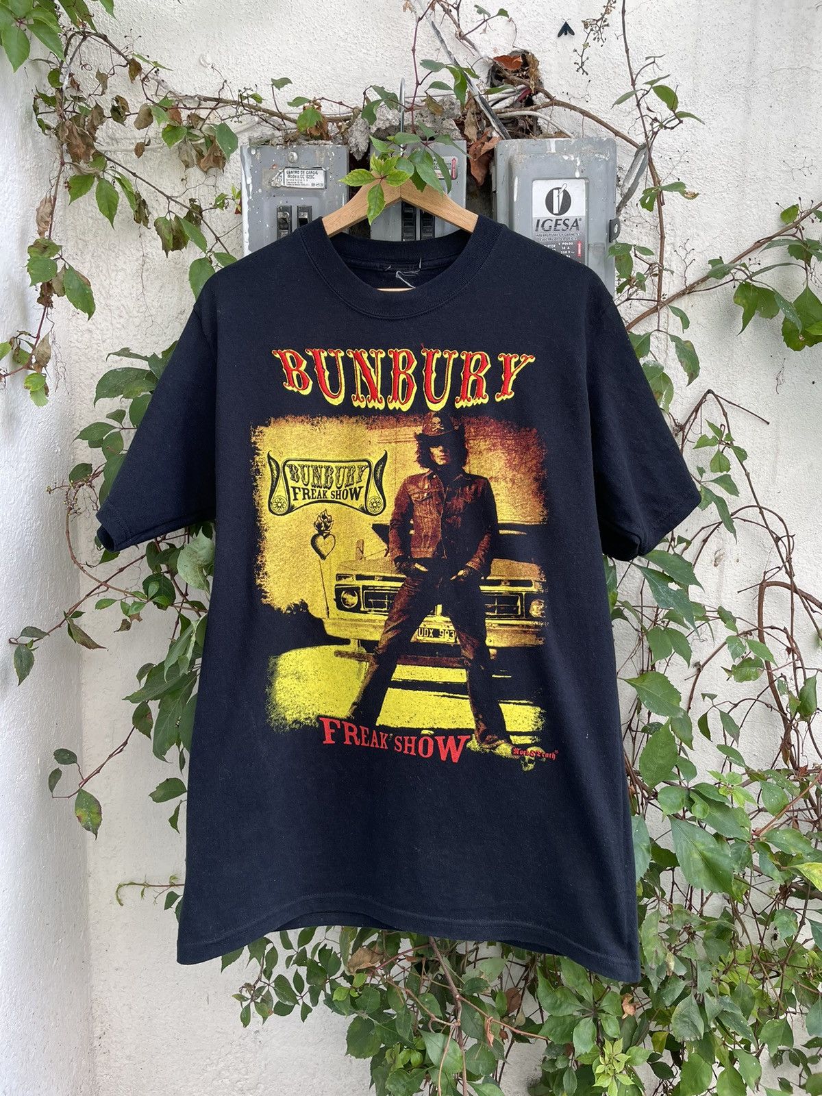 Band Tees 2005 Entique Bunbury Freak Show Embroidered Mexican Bootleg Size US M / EU 48-50 / 2 - 1 Thumbnail