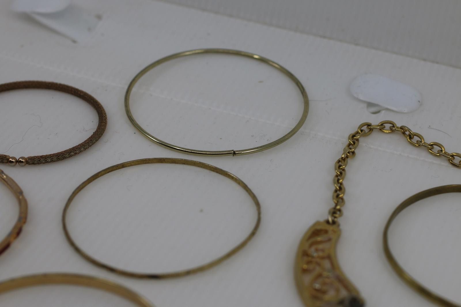 The Unbranded Brand Vintage Jewelry Lot Bracelets, Pendants & Necklace Mixed Size ONE SIZE - 7 Thumbnail
