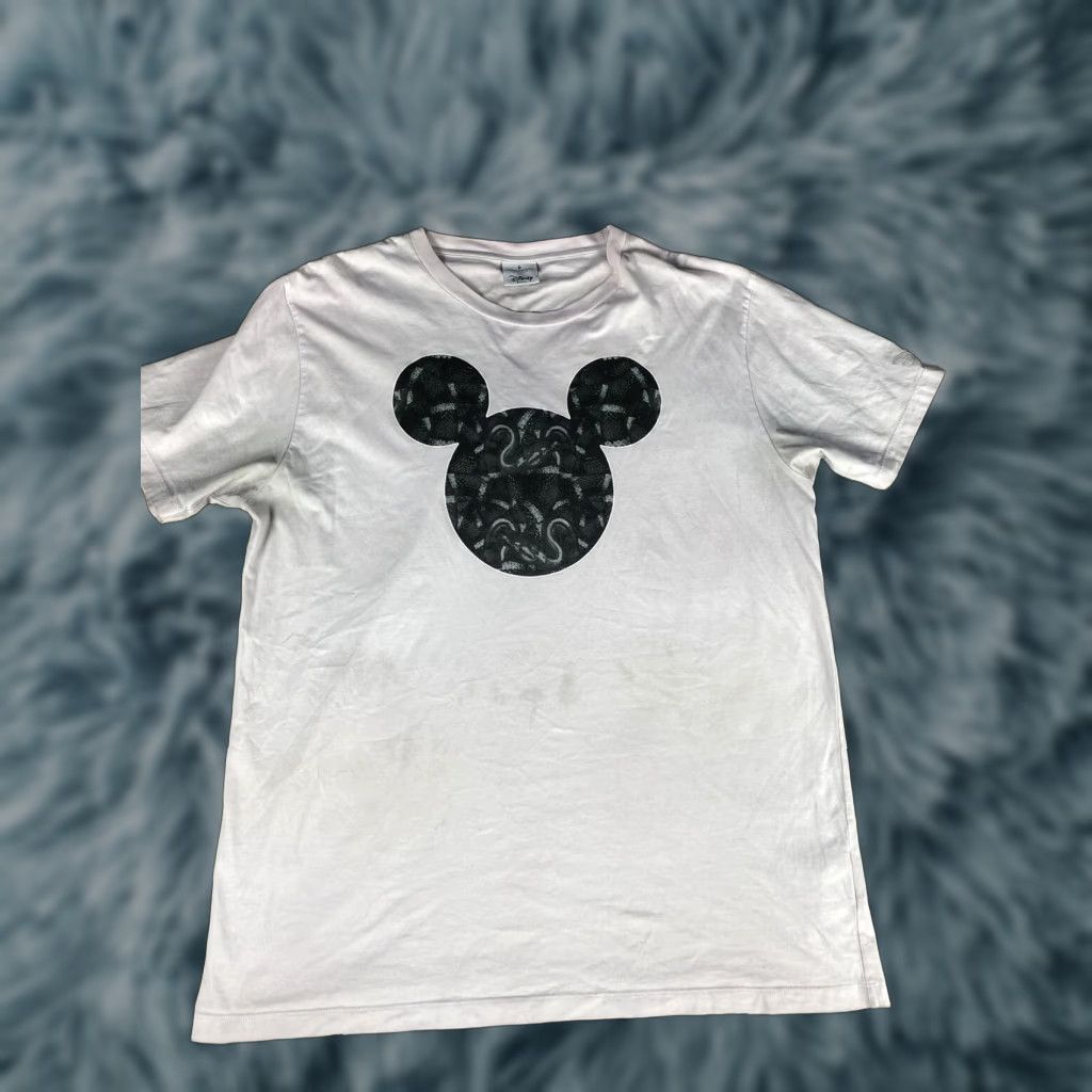 Disney VINTAGE Marcelo Burlon x Disney Mickey Mouse Snakes T-Shirt XL White Men Short Sleeve Crew Neck 2012 Mens Size US XL / EU 56 / 4 - 1 Thumbnail