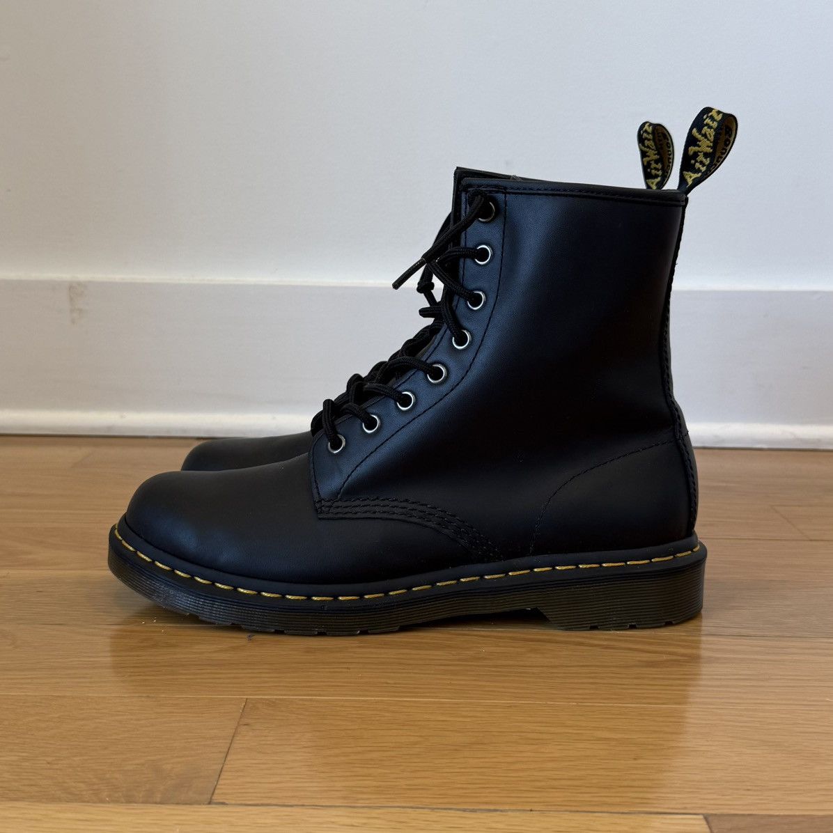 Dr. Martens 1460 Smooth Leather 8-Eye Combat Boots US 10