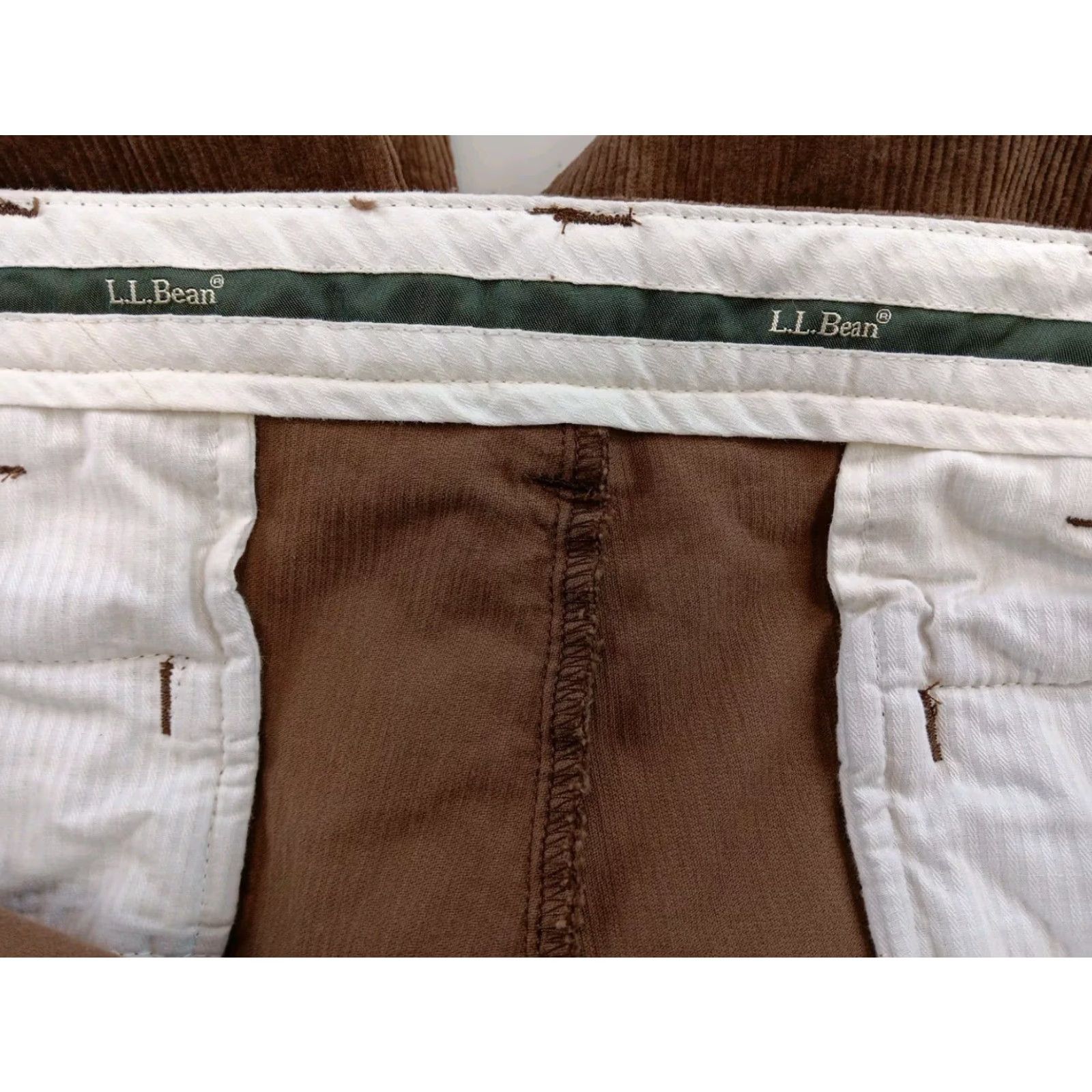 Vintage L.L. Bean Corduroy Pants Men's 37x34 Brown Hidden Comfort Waist Classic Fit Size US 37 - 7 Thumbnail