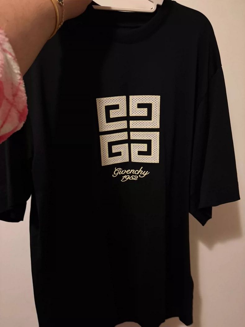 Givenchy Givenchy 4G Network Logo Short Sleeve T-Shirt Size US S / EU 44-46 / 1 - 1 Thumbnail