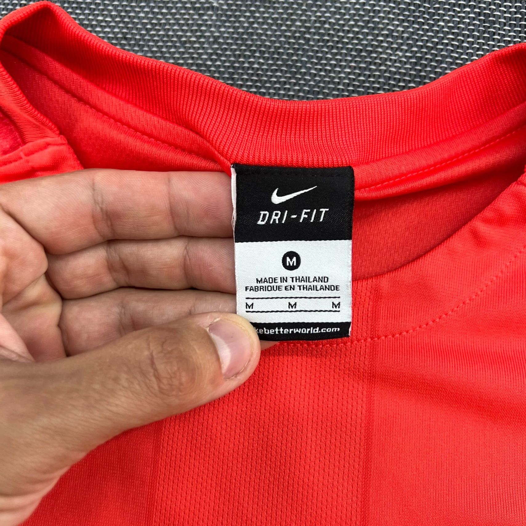 Nike Nike SV Wehen Wiesbaden 2015-2016 Training Football Jersey Mens M Red Short Sleeve Shirt Size US M / EU 48-50 / 2 - 6 Thumbnail