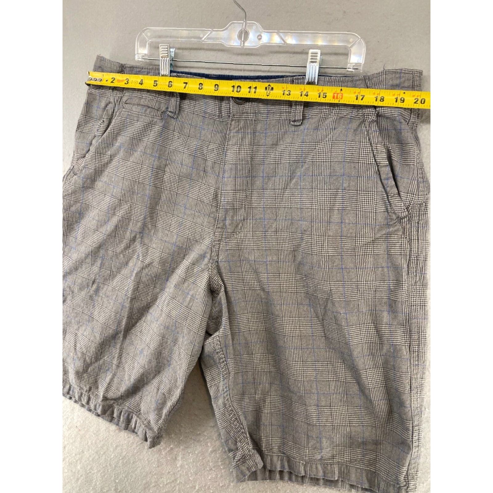 Vintage Vintage American Eagle Men's Shorts 38 Gray Bermuda Casual Travel Workwear Plaid Classic Size US 38 / EU 54 - 2 Thumbnail