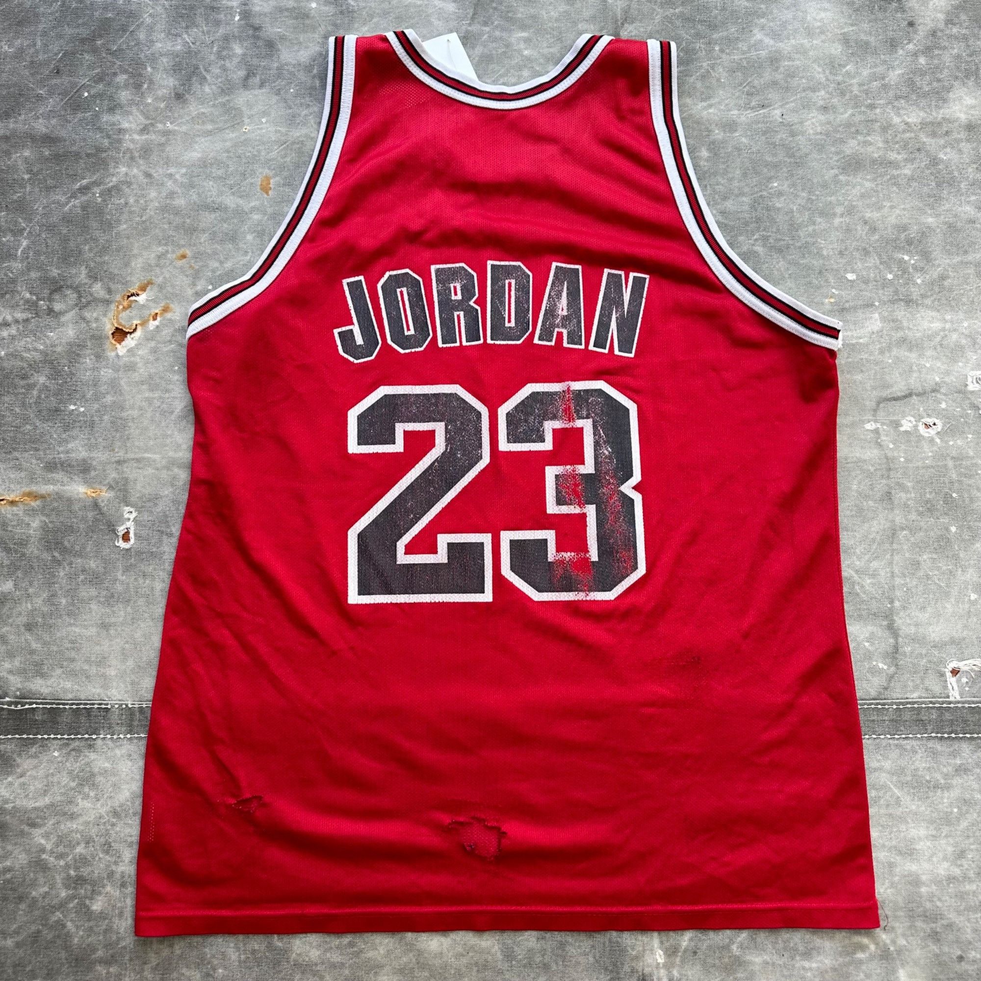 Vintage Vintage Champion Chicago Bulls Jordan NBA Jersey Size US L / EU 52-54 / 3 - 2 Thumbnail