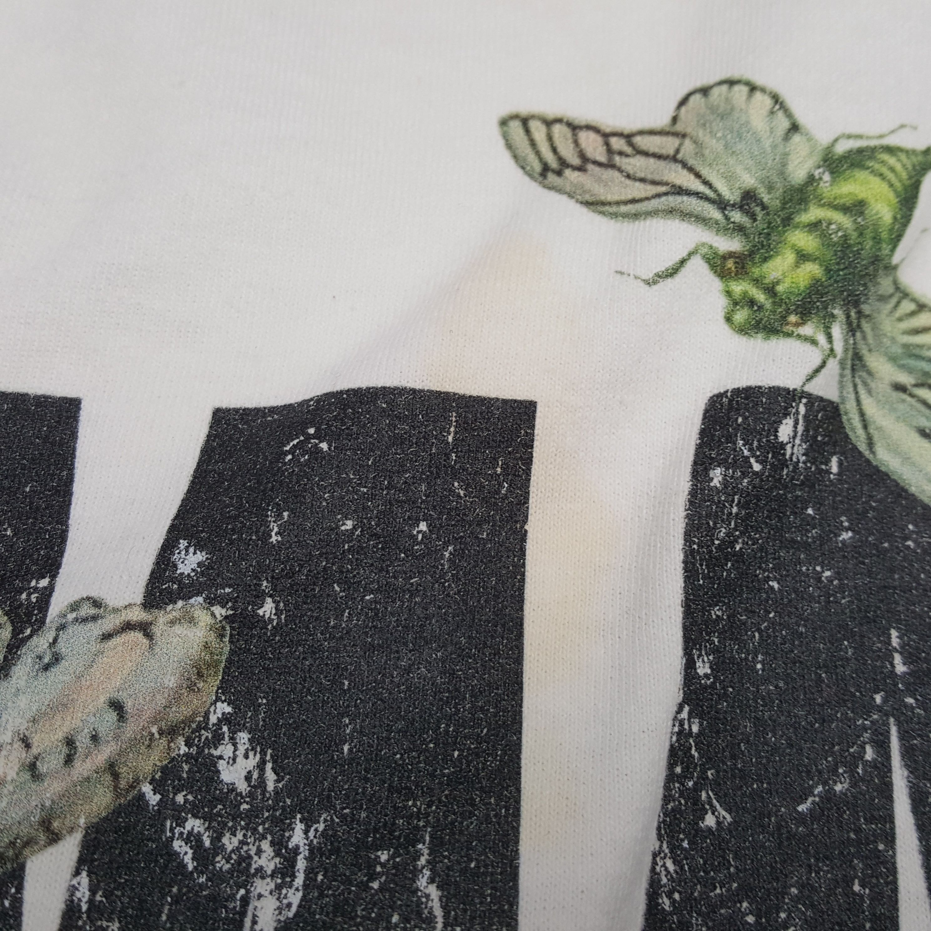 Jun Takahashi × Undercover × Vintage Vintage UNUDERCOVER JUN TAKAHASHI Japanese Brand T-Shirts Size US S / EU 44-46 / 1 - 5 Thumbnail