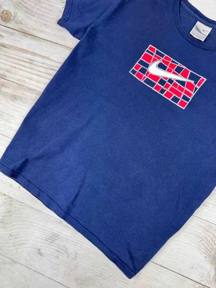 Nike Vintage Nike T-Shirt 90s Big Logo Swoosh Y2K Size US L / EU 52-54 / 3 - 3 Thumbnail