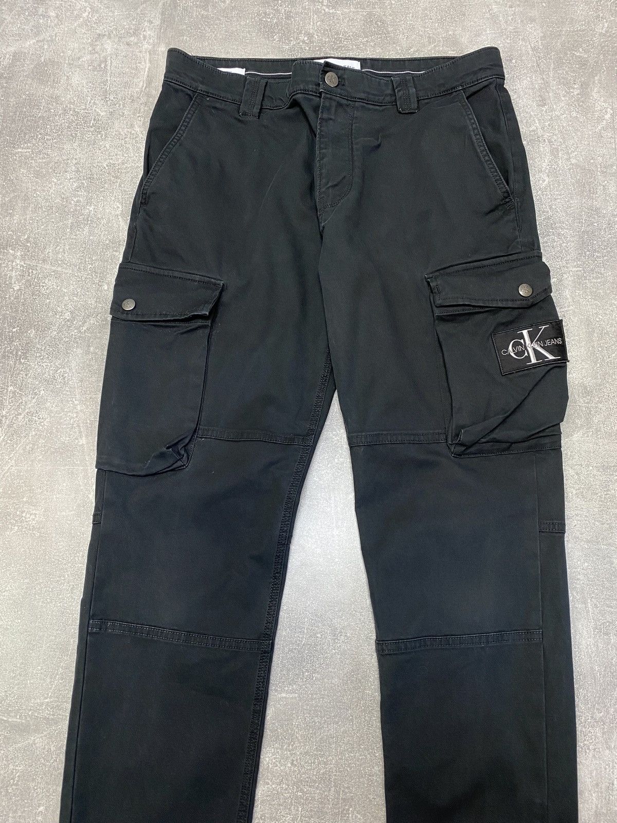 Calvin Klein × Japanese Brand × Vintage Cargo Calvin Klein Pants Pockets Trousers Black Size US 31 - 5 Thumbnail
