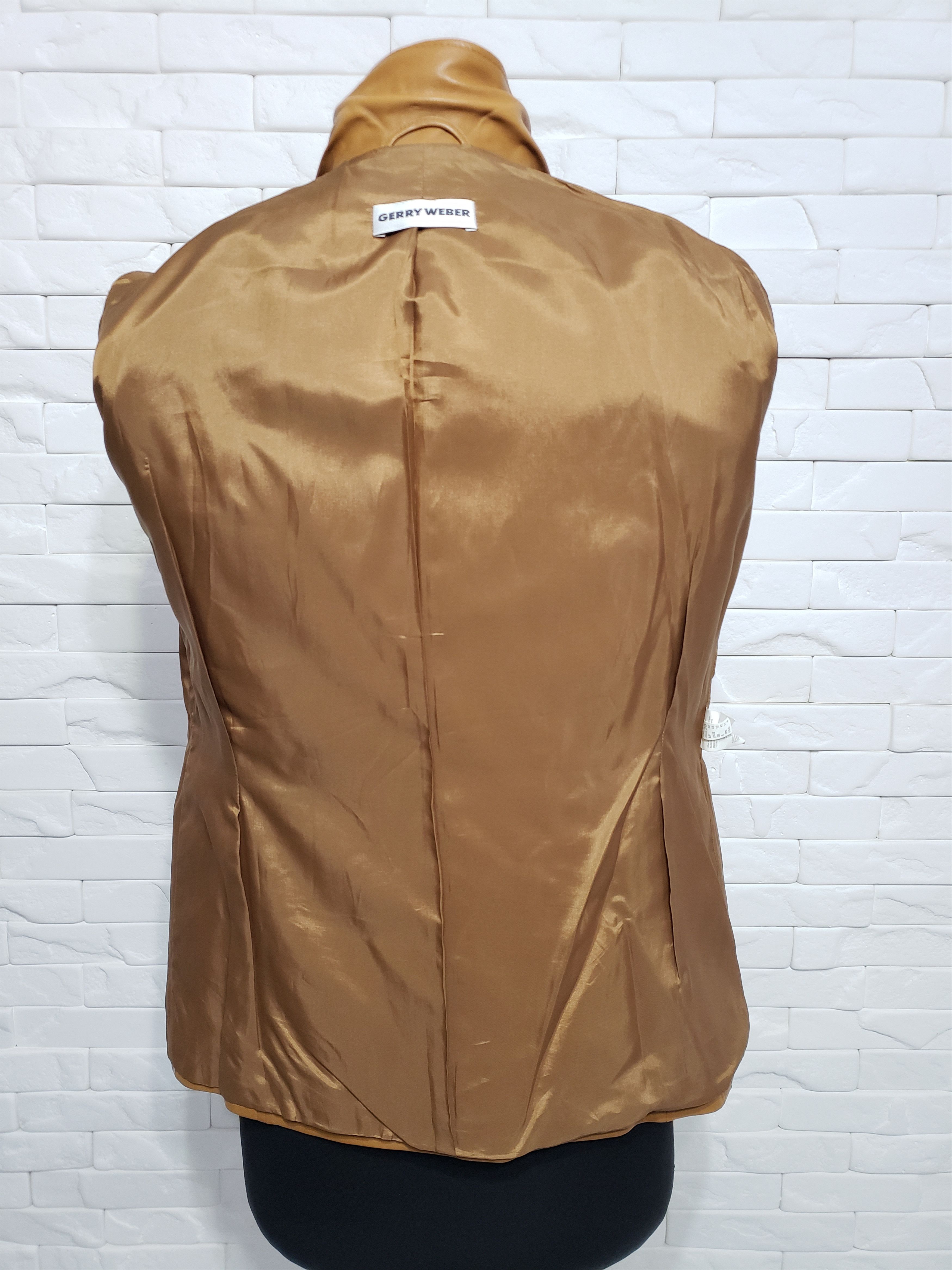 Genuine Leather Stylish brown leather jacket for women. Size M / US 6-8 / IT 42-44 - 7 Thumbnail