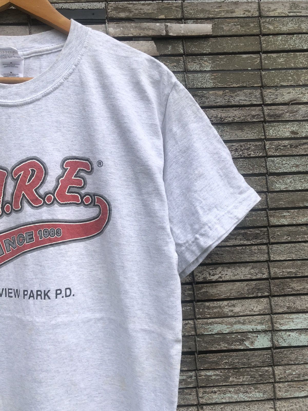 Vintage Vintage Y2K DARE Fairview Park P.D Tshirt Size US M / EU 48-50 / 2 - 5 Thumbnail