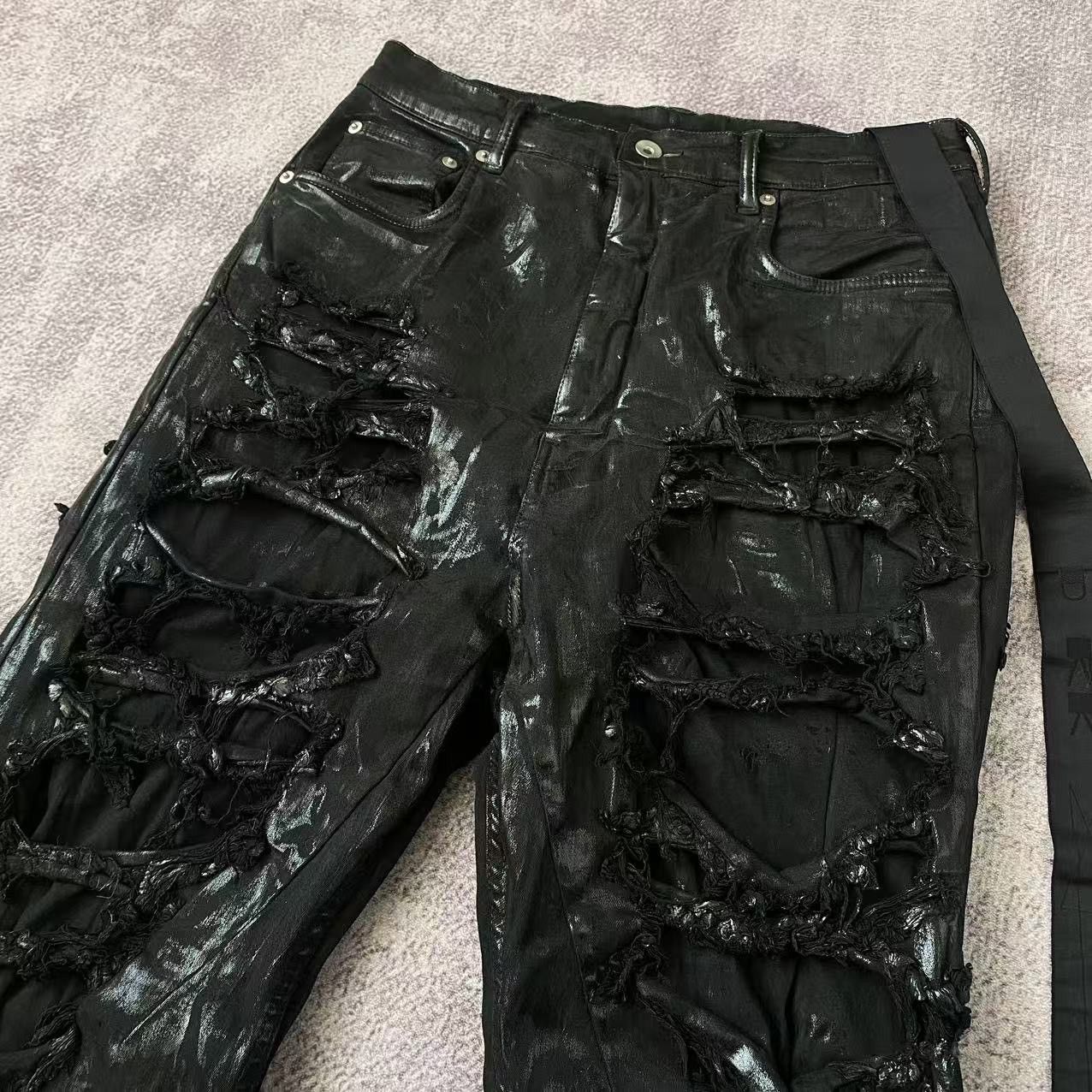 Rick Owens Drkshdw Rick Owens DRKSHDW Distressed Waxed Geth Cut Denim Jeans Size US 32 / EU 48 - 3 Thumbnail