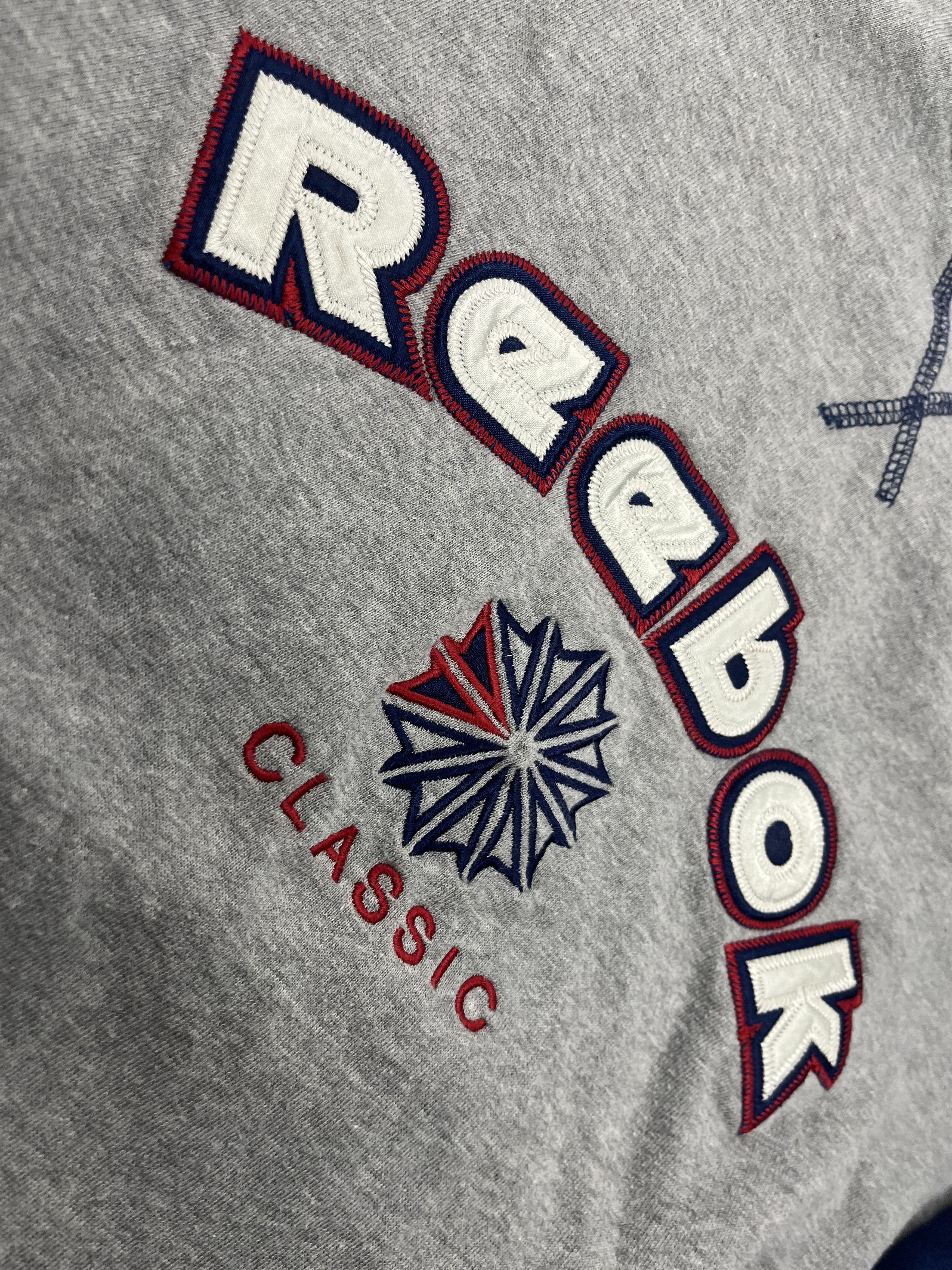 Reebok Vintage Reebok Crew Neck Big Logo Embroidered Y2K Size US M / EU 48-50 / 2 - 3 Thumbnail