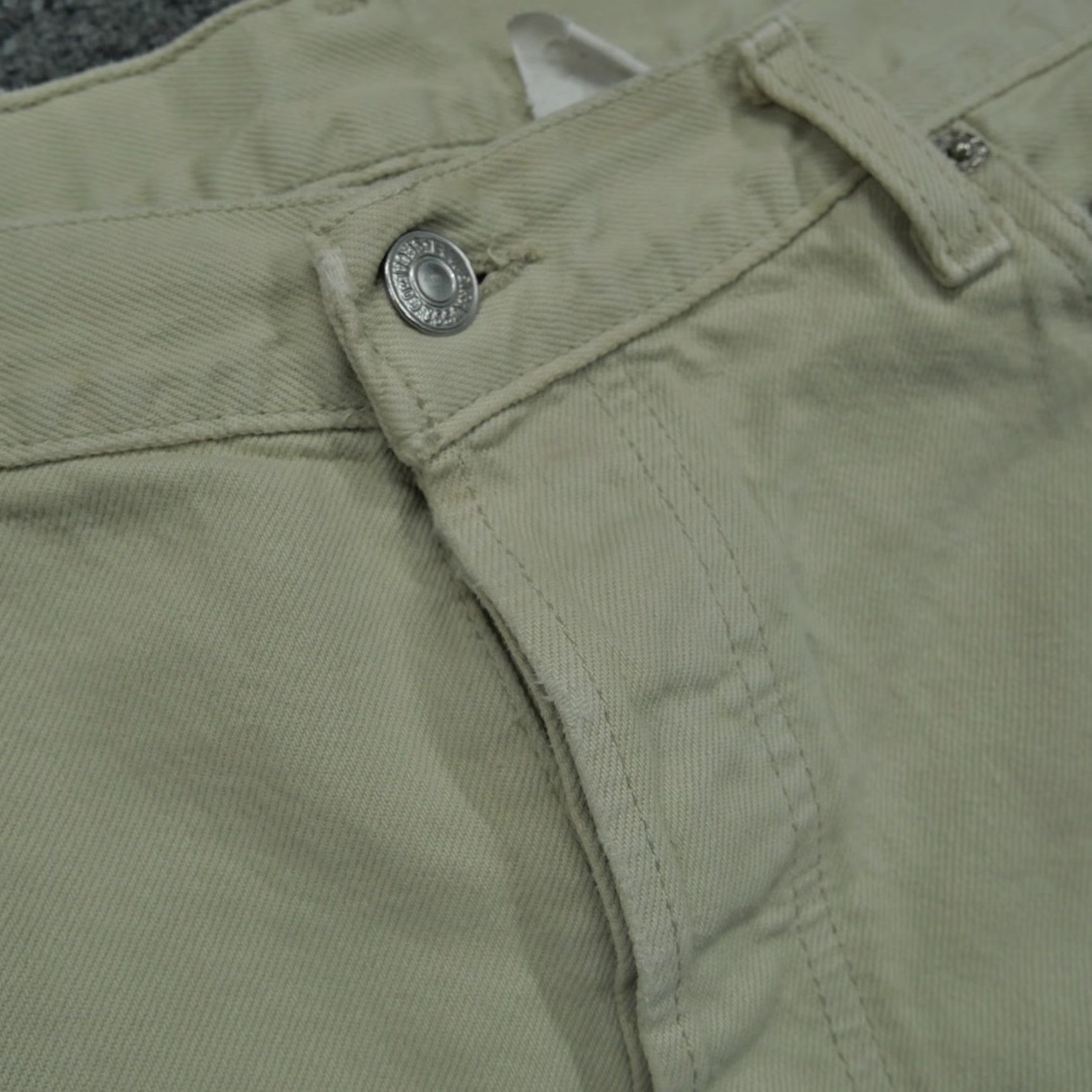 Levi's VINTAGE Levi's 501 Jeans Mens 38x30 Tan Khaki Button Fly Denim Straight Grunge 90s Pockets Distressed Mens Size US 37 - 4 Thumbnail