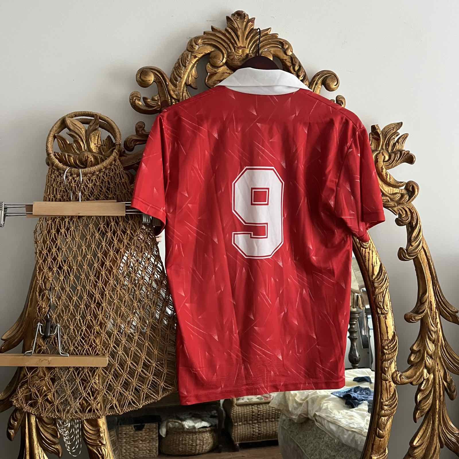 Vintage Vintage Liverpool Retro Candy Soccer Jersey Shirt Kit Tee Size US S / EU 44-46 / 1 - 2 Thumbnail