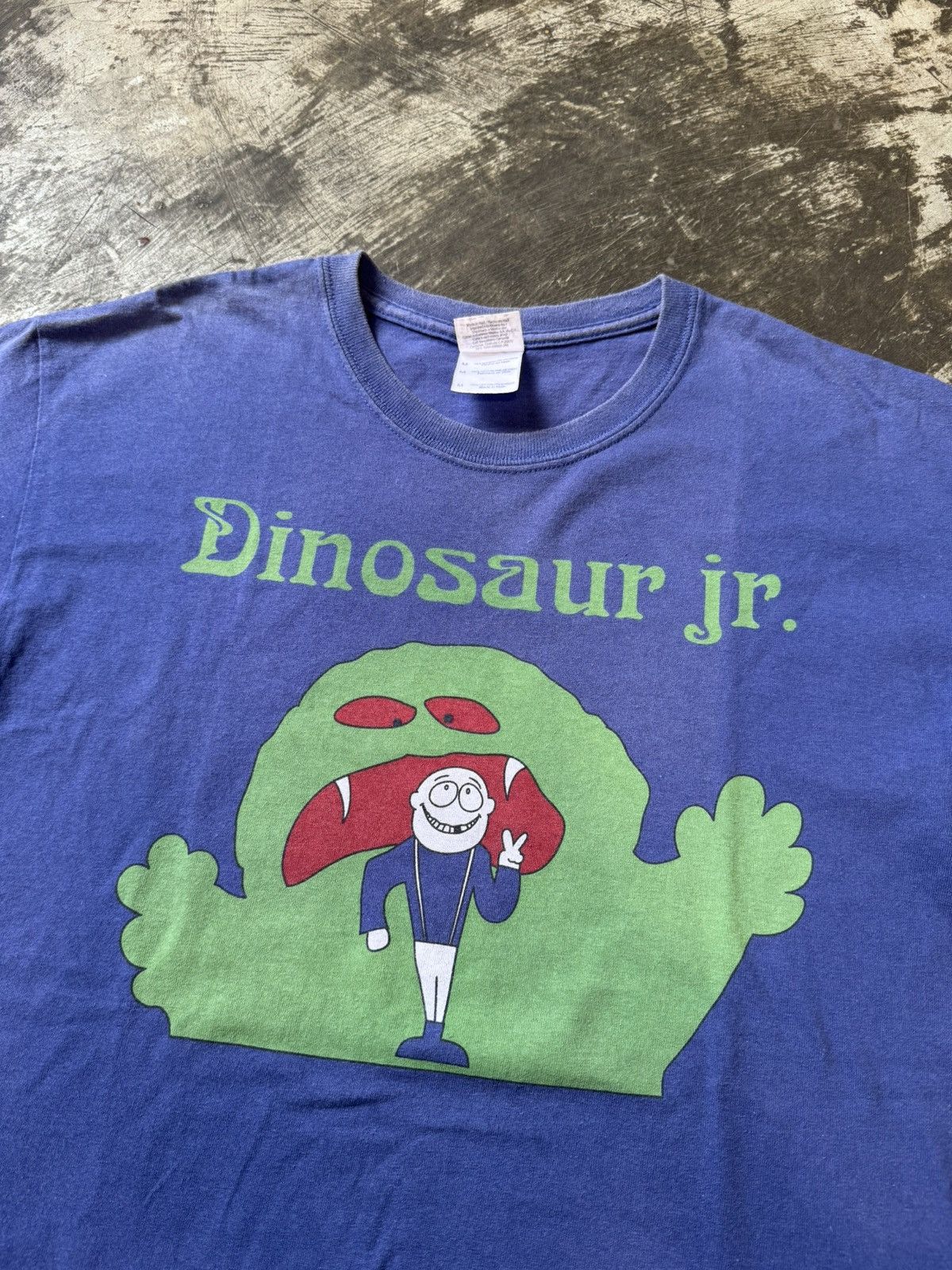 Band Tees VINTAGE 00’S DINOSAUR JR MONSTER Y2K T SHIRT Size US M / EU 48-50 / 2 - 2 Thumbnail
