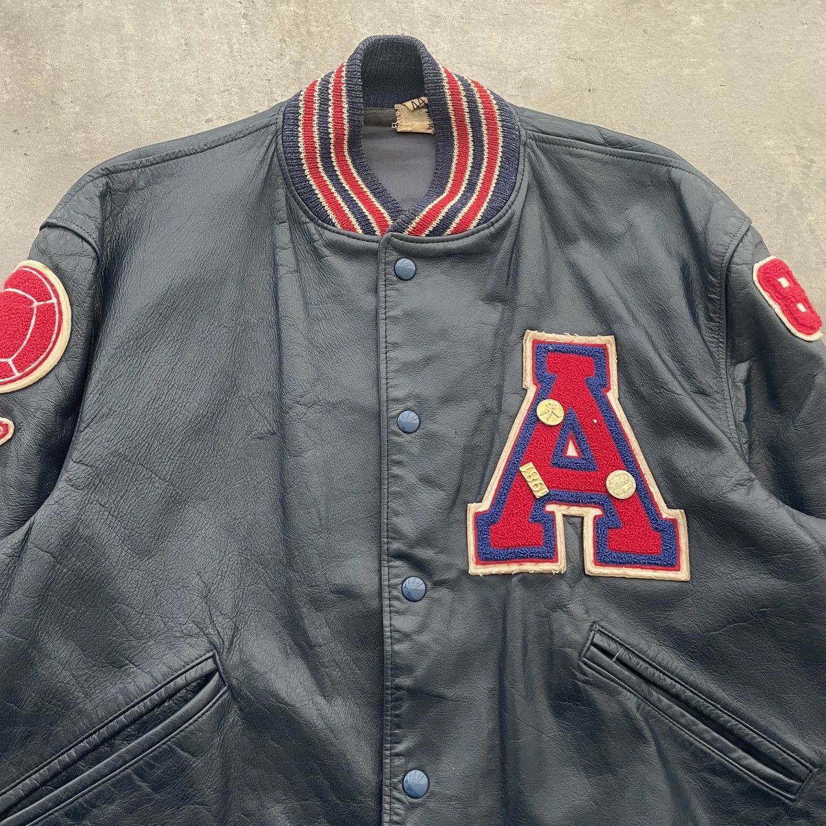 Vintage Vintage Butwin Leather Varsity Jacket Size US L / EU 52-54 / 3 - 2 Thumbnail