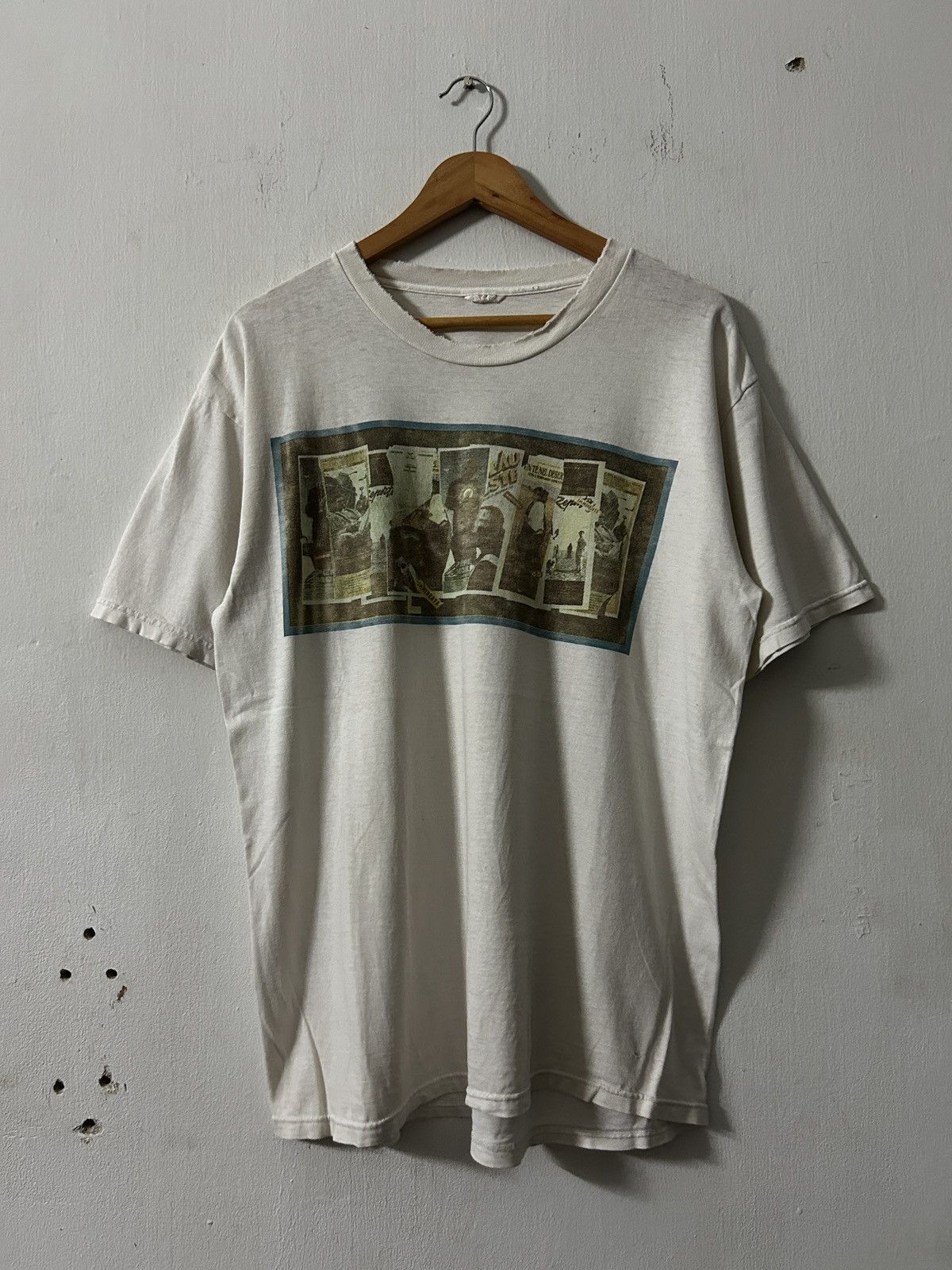 Emporio Armani Vintage 90’s Distressed erd style emporio armani photo tee Size US L / EU 52-54 / 3 - 1 Thumbnail